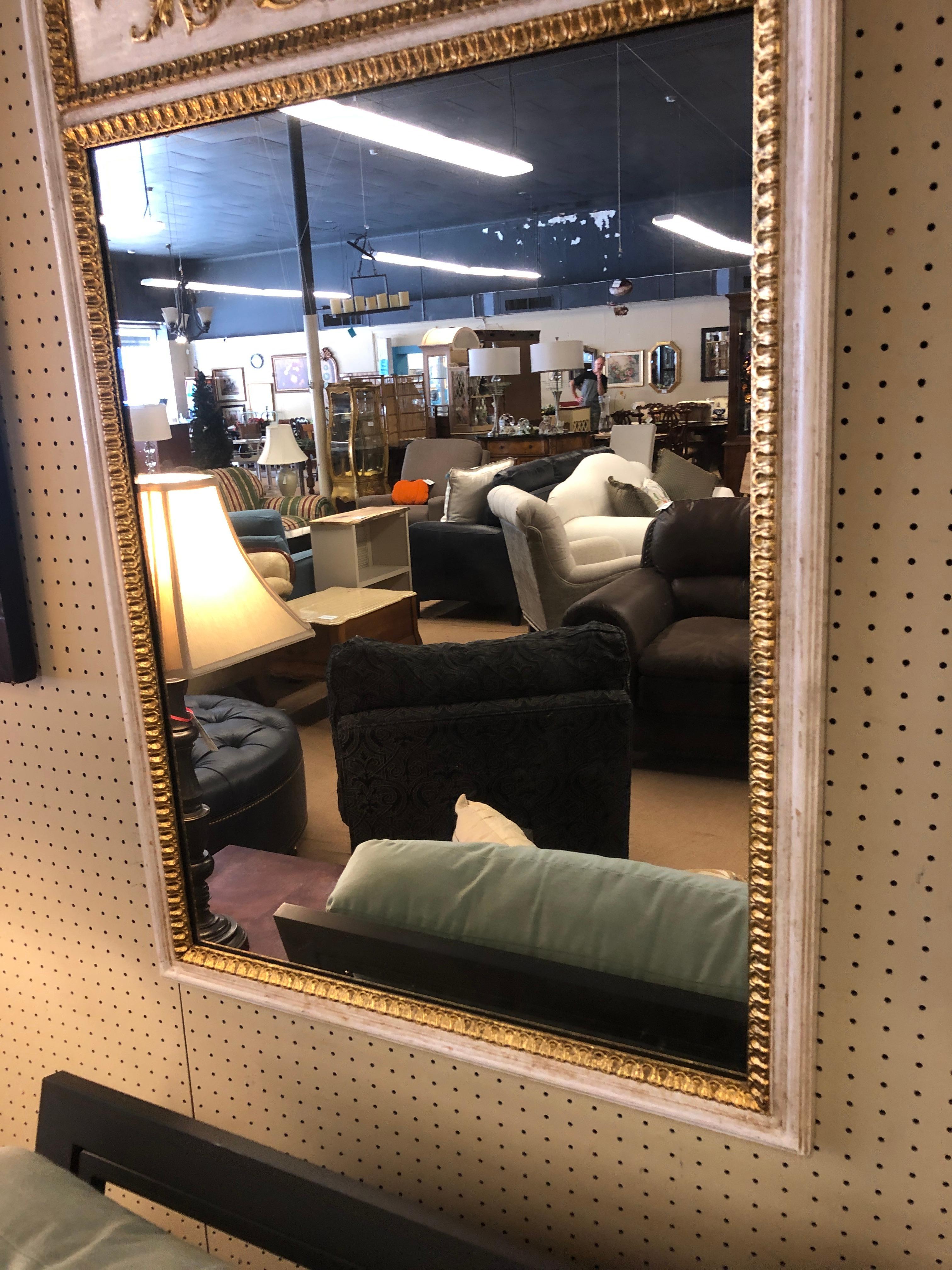 Vintage La Barge, specchio dipinto e dorato in stile neoclassico in vendita 1