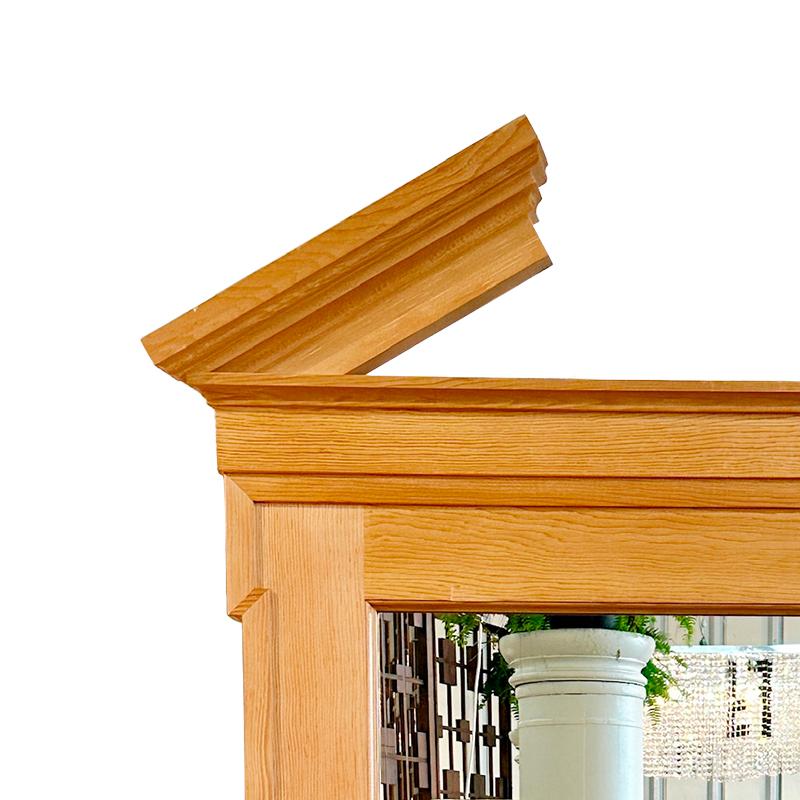 Espejo de madera de estilo neoclásico vintage con rotura  Frontón en venta 1