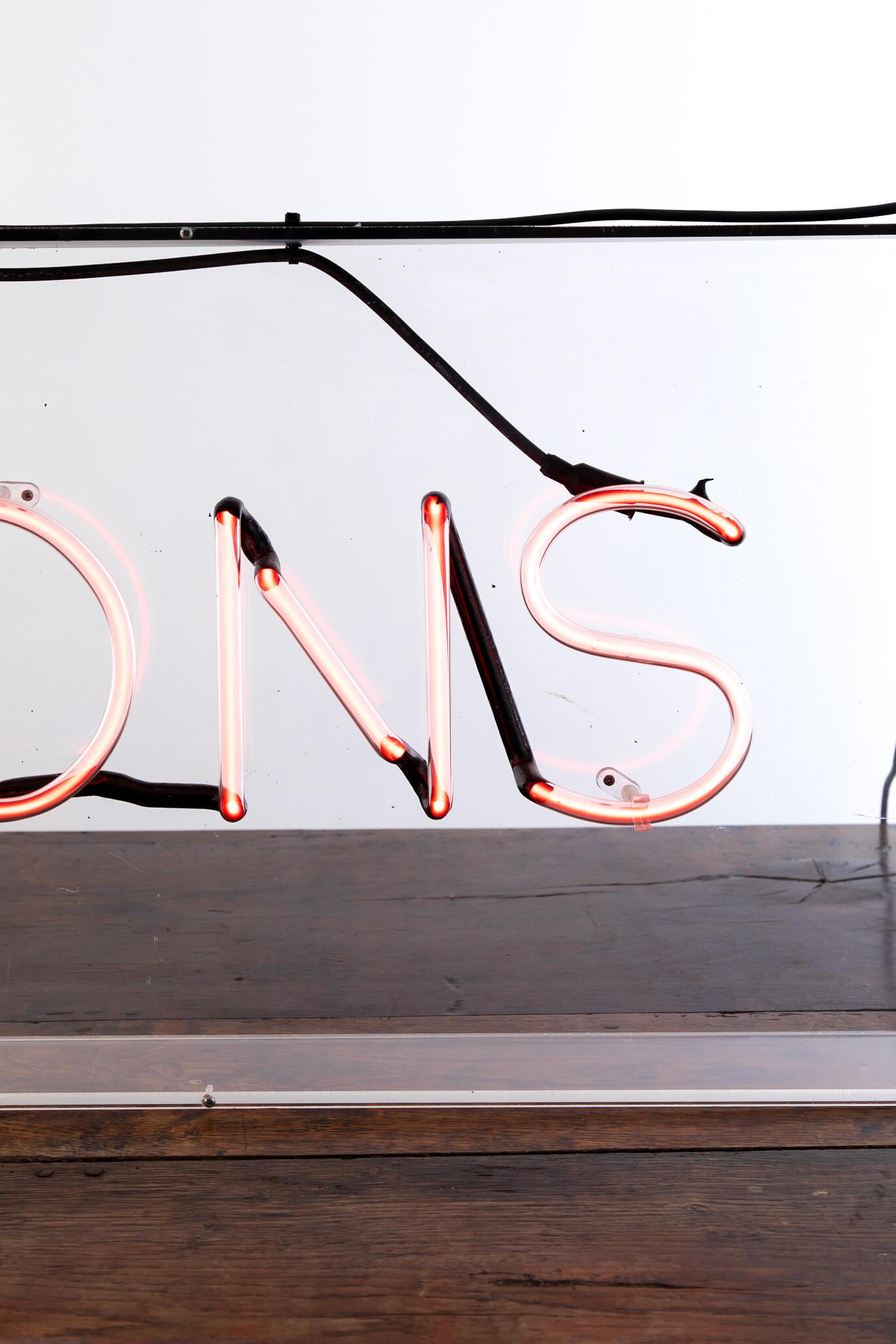 Vintage Neon Chemist Sign in a Perspex Box, 20th Century For Sale 6