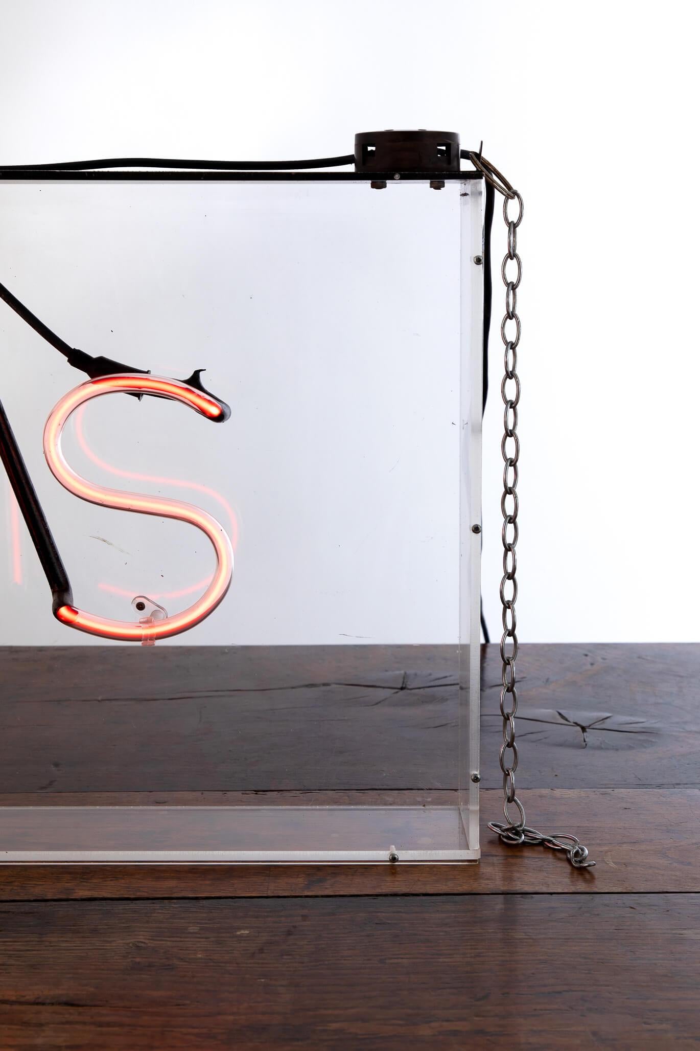 Vintage Neon Chemist Sign in a Perspex Box, 20th Century For Sale 7