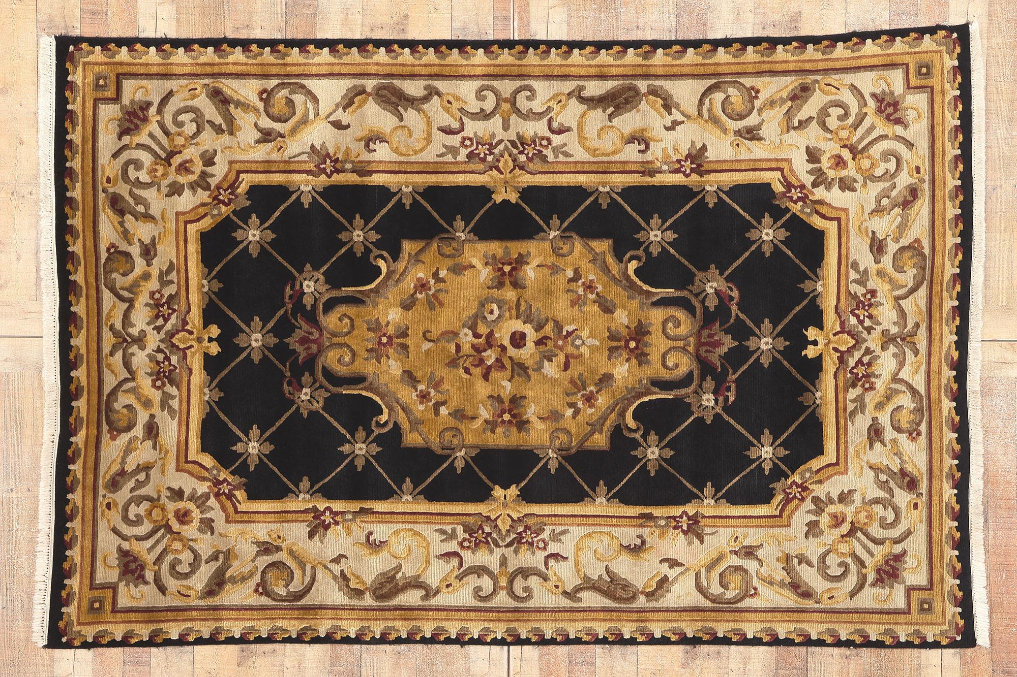 Nepalesischer Savonnerie Tibetischer Teppich im Vintage-Stil mit Aubusson-Design im Angebot 3