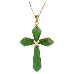Vintage nephrite jade 14K yellow gold cross pendant necklace
