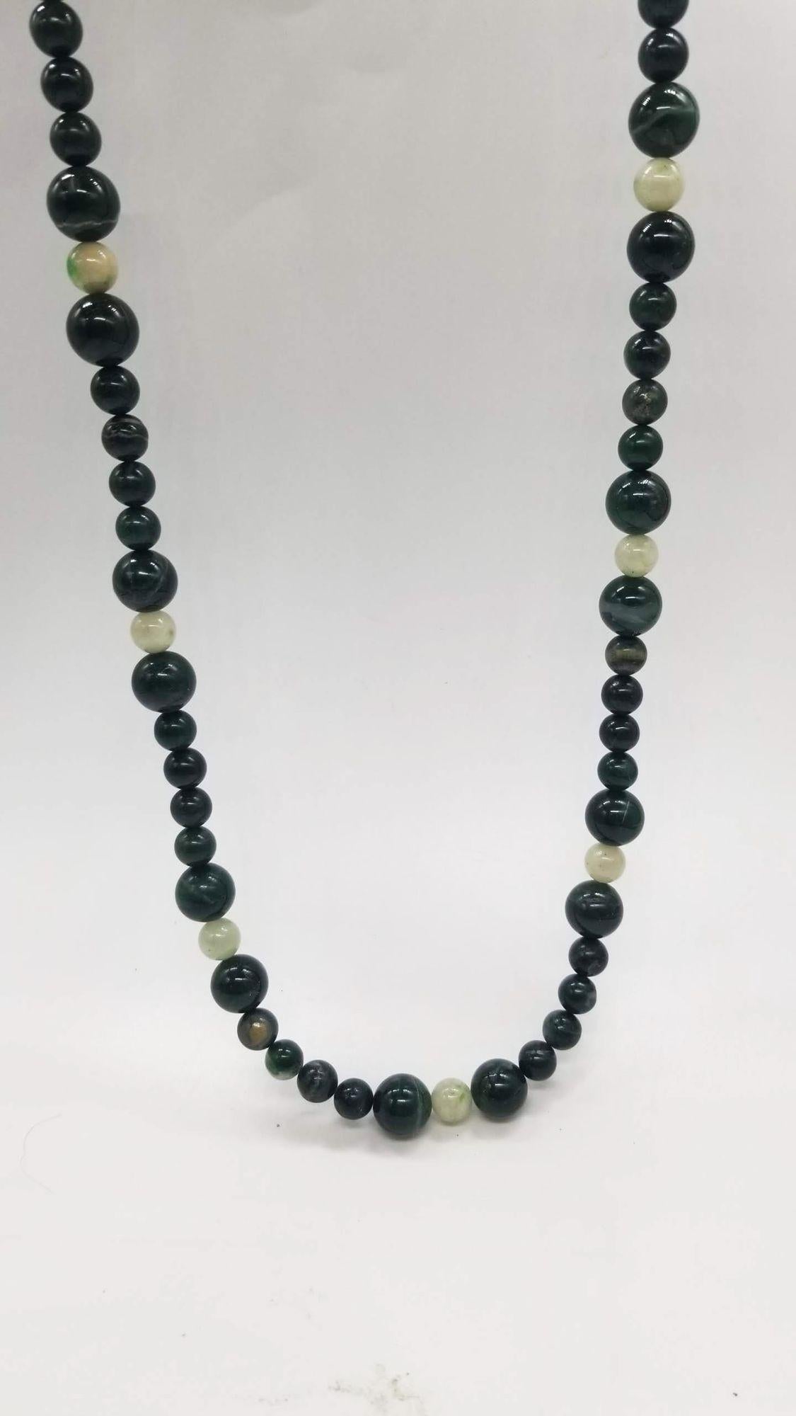 Mid-20th Century Vintage Nephrite Jade Beaded Necklace For Sale