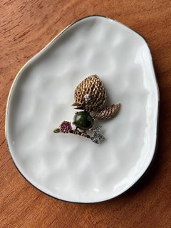 Vintage Nephrite Jade Diamond and Ruby 14k Yellow and White Gold Birdie Brooch