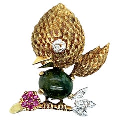 Vintage Nephrite Jade Diamond and Ruby 14k Yellow and White Gold Birdie Brooch