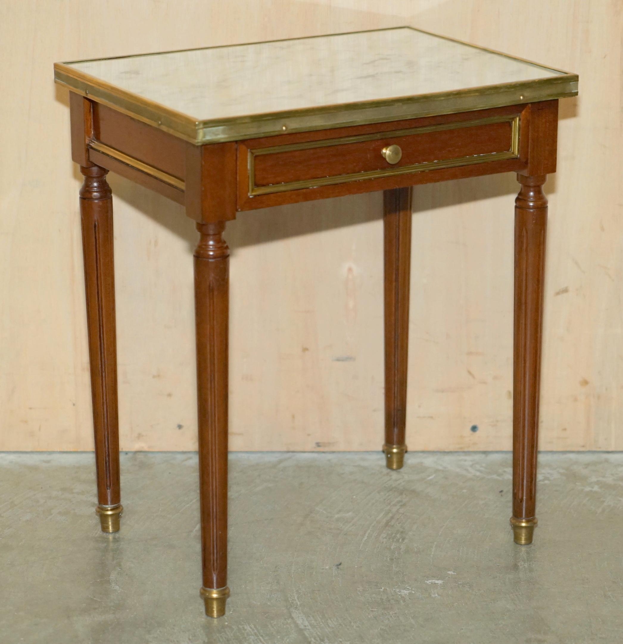ViNTAGE NEST OF FRENCH EMPIRE HARDWORD ITALIAN CARRARA MARBLE & BRASS TABLES For Sale 5