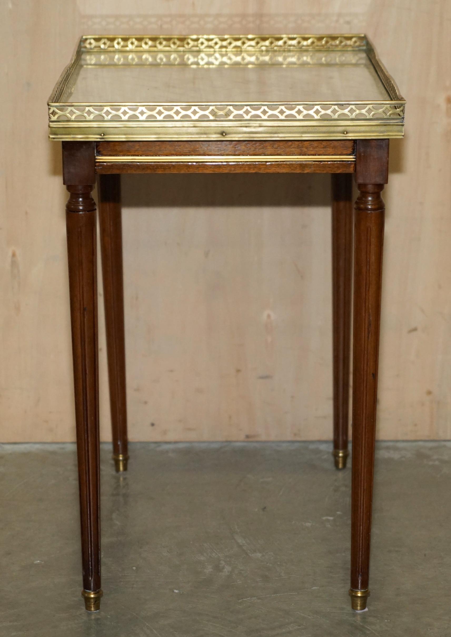 ViNTAGE NEST OF FRENCH EMPIRE HARDWORD ITALIAN CARRARA MARBLE & BRASS TABLES For Sale 2