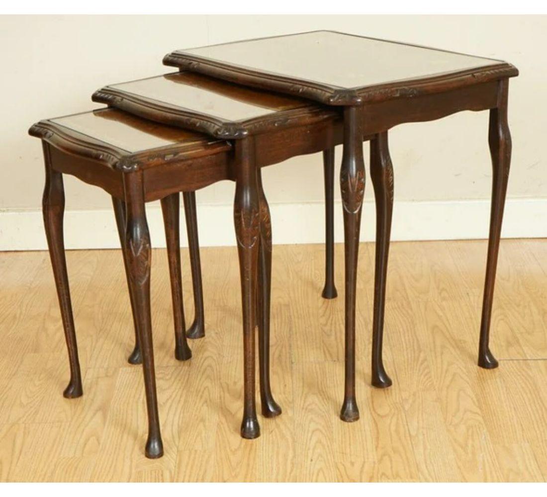 British Vintage Nest of Tables Queen Anne Style Legs with Brown Embossed Leather For Sale