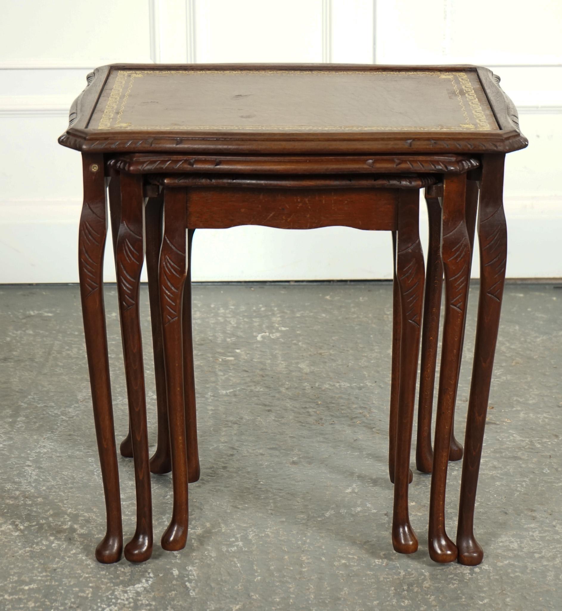 Hand-Crafted VINTAGE NEST OF TABLES QUEEN ANNE STYLE LEGS WiTH BROWN EMBOSSED LEATHER TOP For Sale