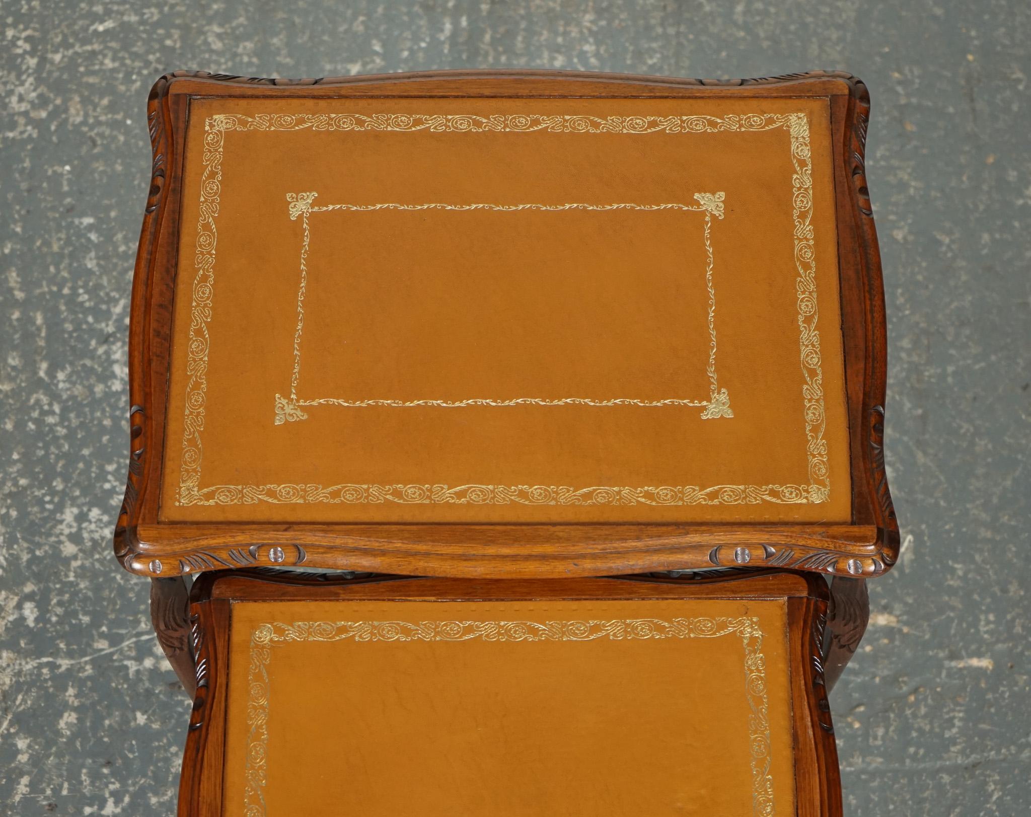 VINTAGE NEST OF TABLES QUEEN ANNE STYLE LEGS WiTH BROWN EMBOSSED LEATHER TOP J1 For Sale 2