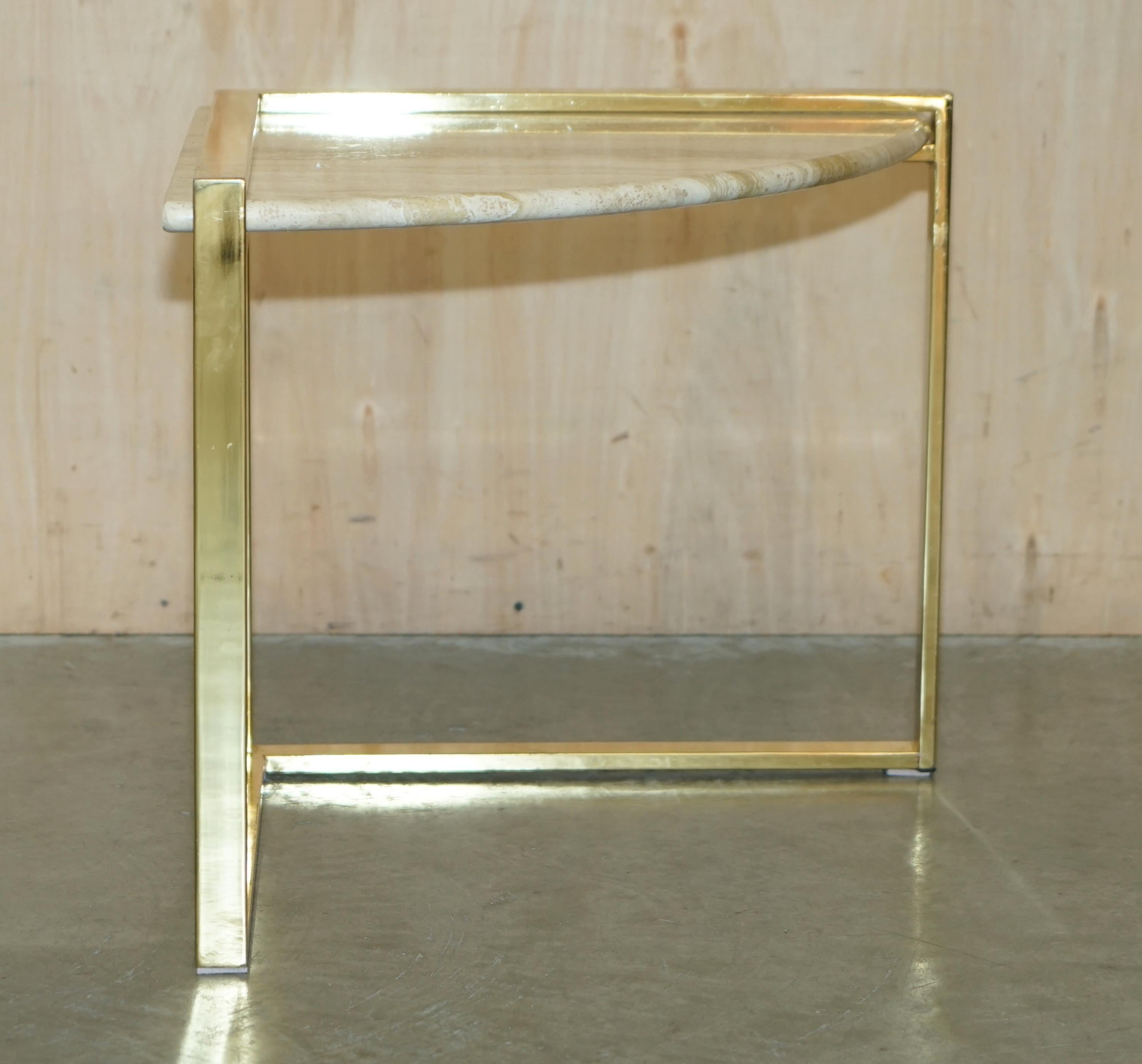 ViNTAGE NEST OF THREE MARBLE AND BRASS CORNER TABLES LOVELY MID CENTRUY LOOk ! en vente 7