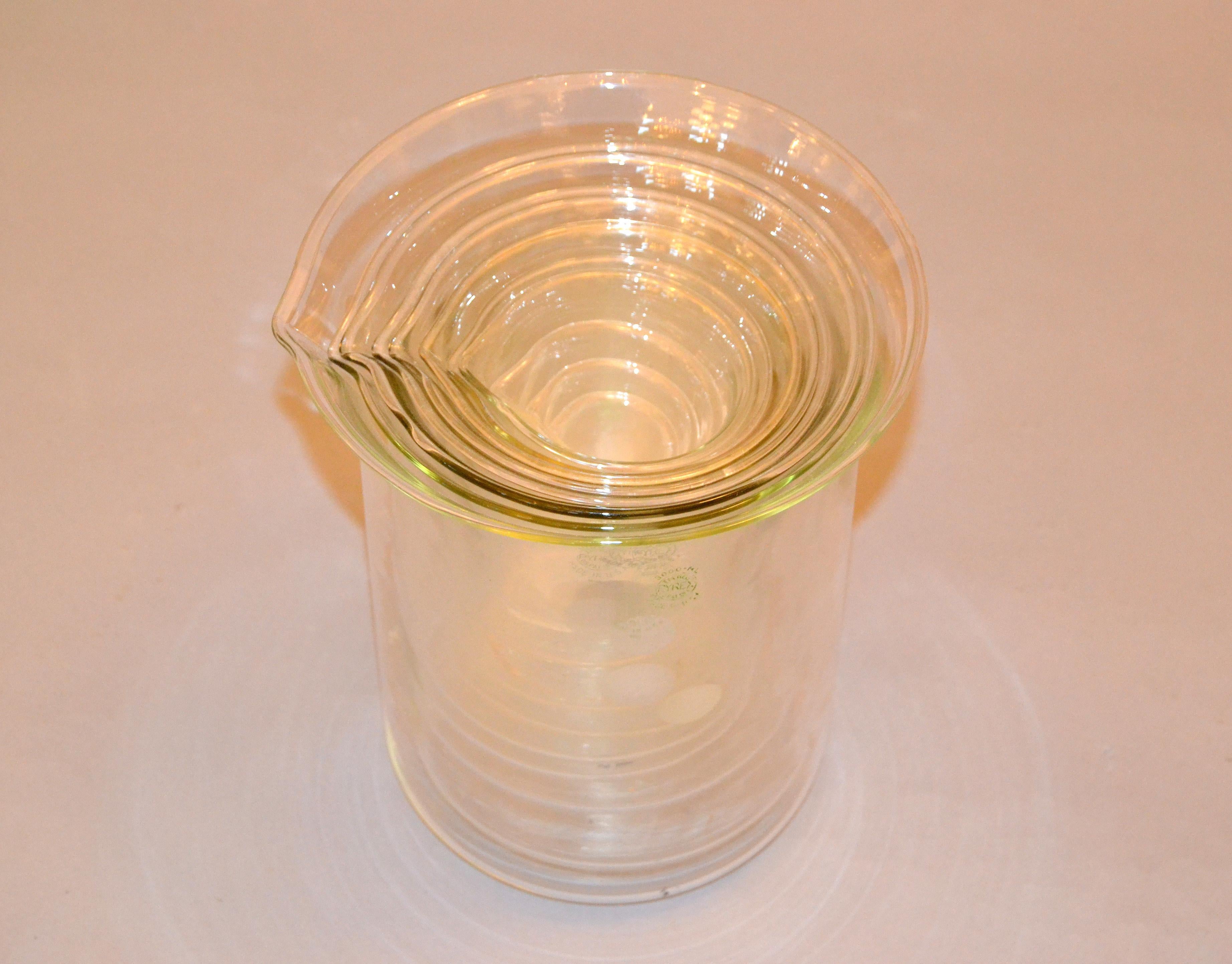 nesting glass measuring cups