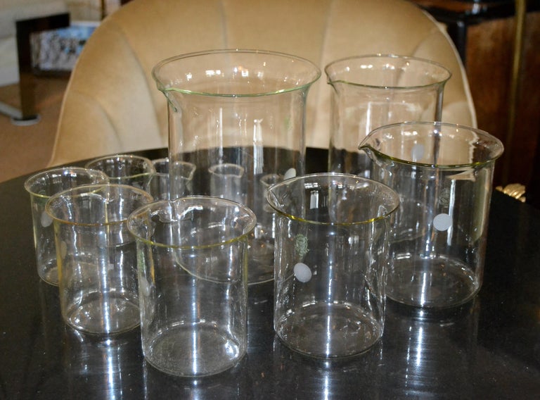 Vintage Nesting Beakers Set Pyrex Glass Graduated Measuring Cups Marked USA For Sale 1