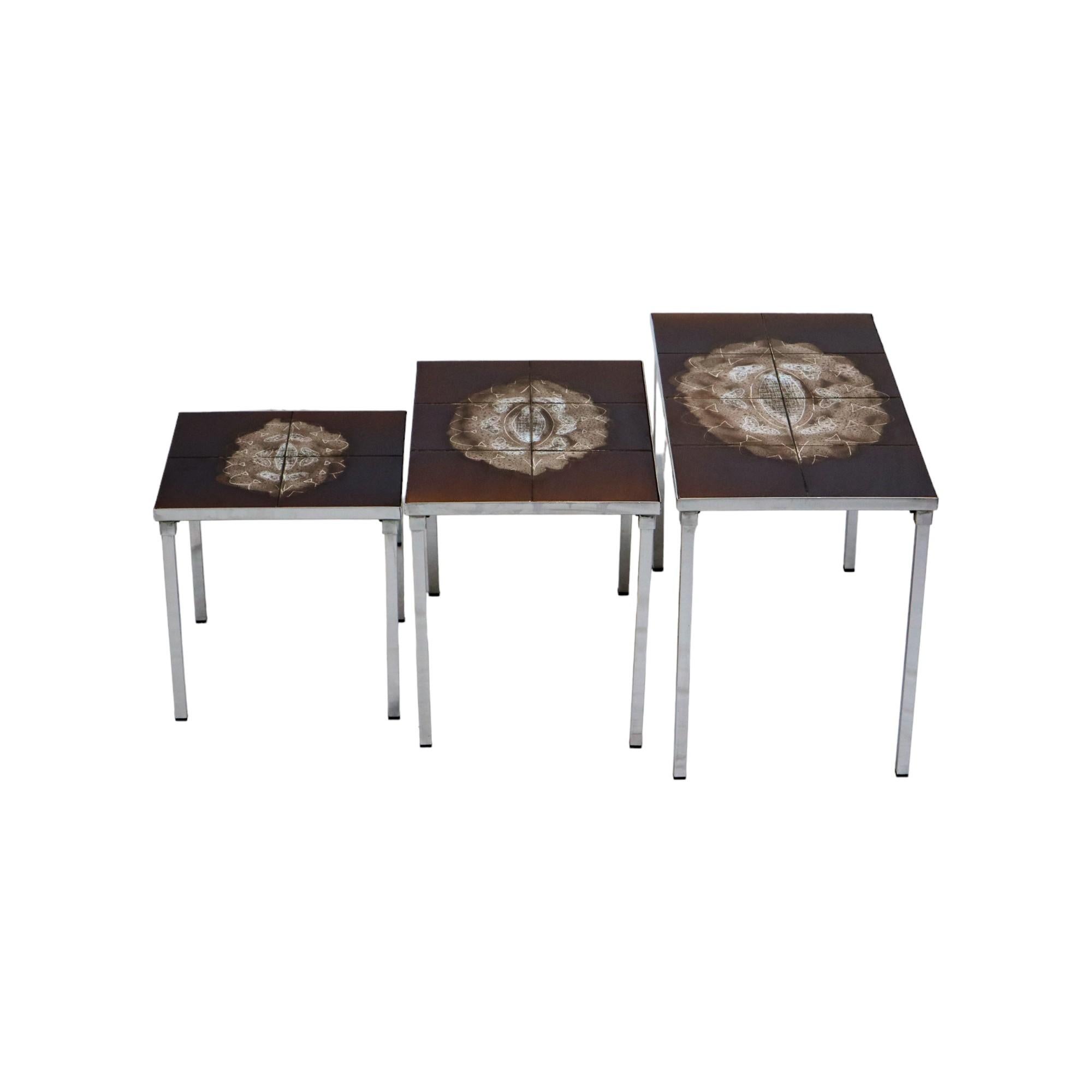 Vintage-Stapeltische und Kacheltische Adri Belarti, 3er-Set, Chrom-Keramik (Belgisch) im Angebot