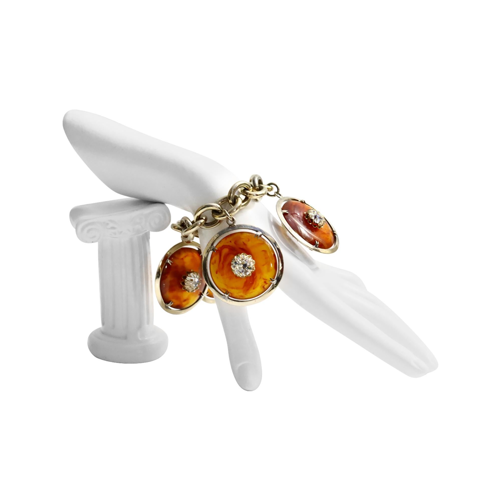 Nettie Rosenstein: Vintage  Mixed Dangling Schildpatt-Armband ca. 1960er Jahre im Zustand „Gut“ im Angebot in New York, NY