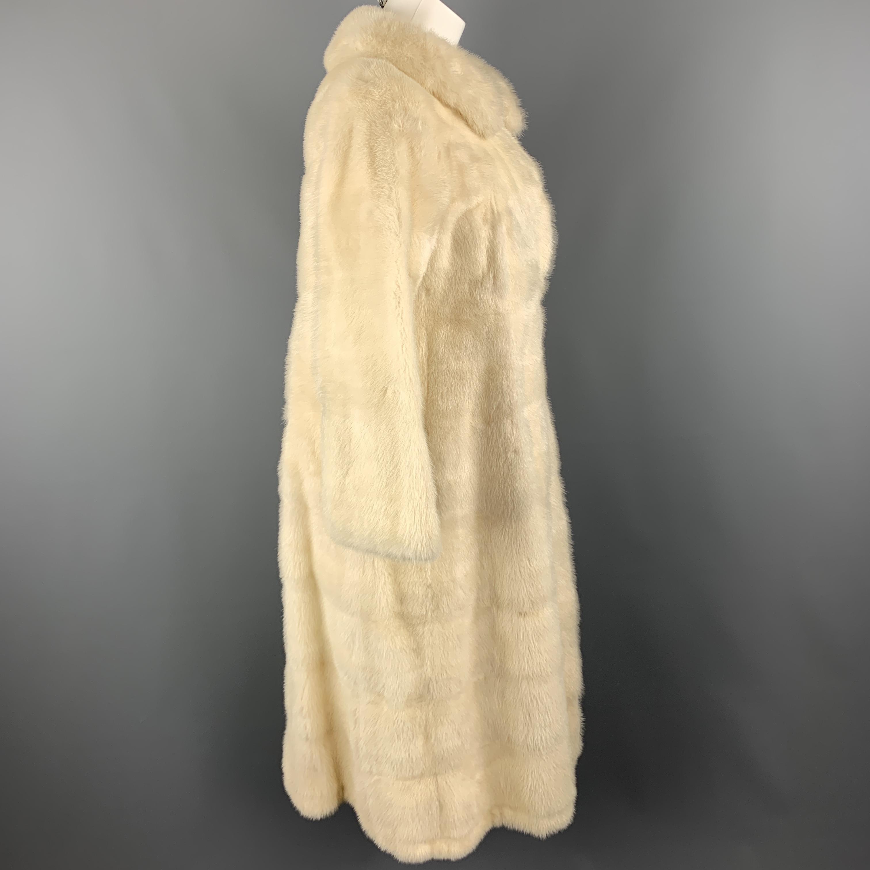 Vintage NEUSTETERS Size M Cream Mink Collared Hook Eye Closure Fur Coat In Good Condition In San Francisco, CA