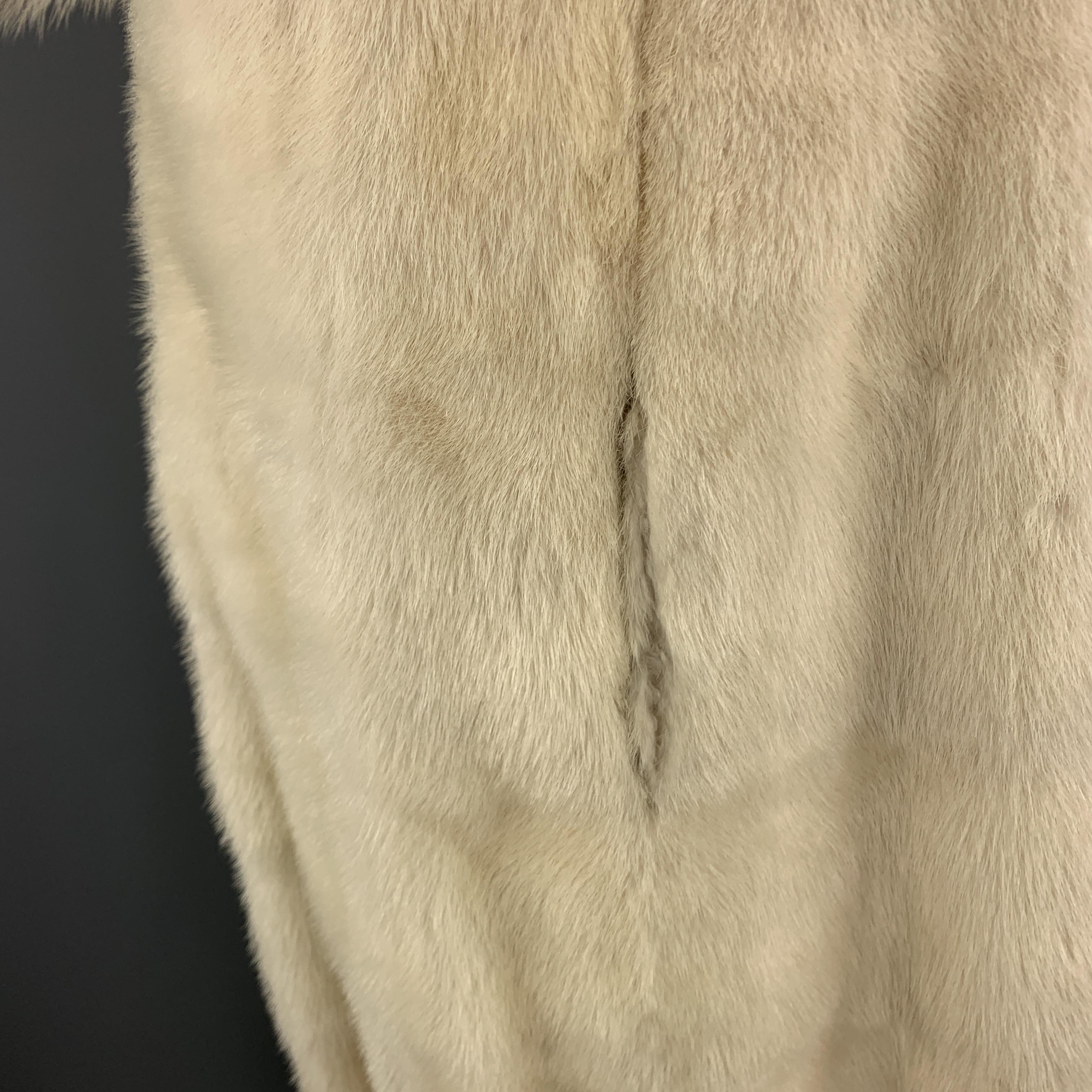 Women's Vintage NEUSTETERS Size M Cream Mink Collared Hook Eye Closure Fur Coat