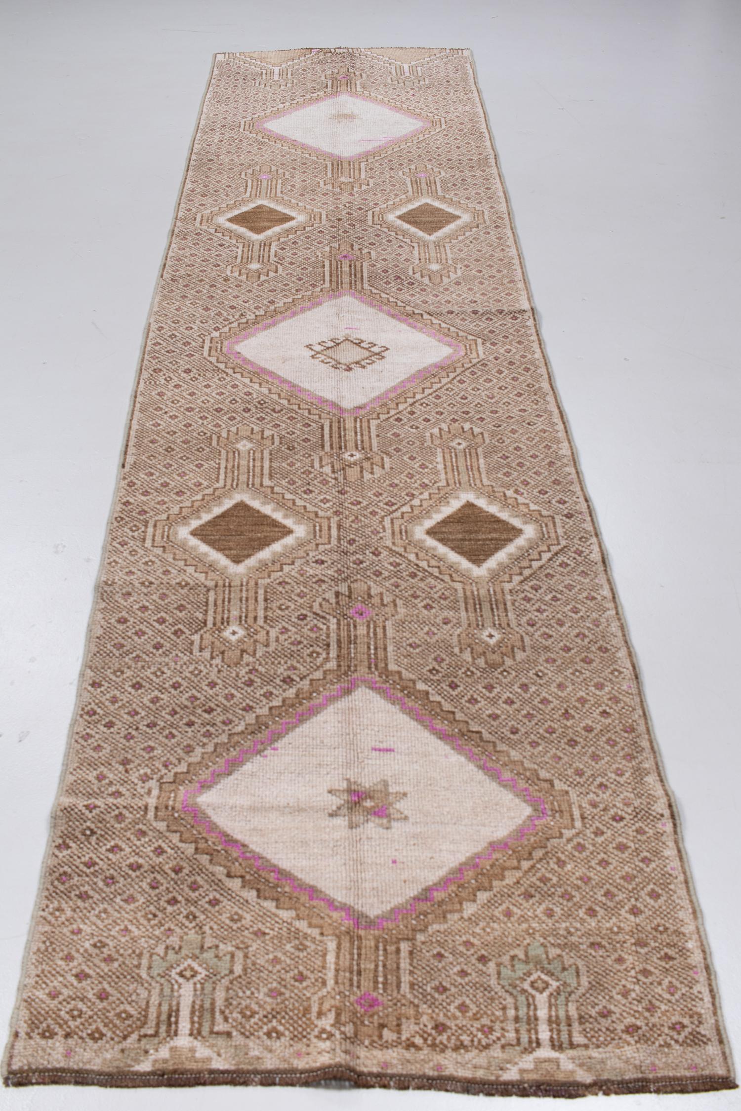 Vintage Neutral Kars Runner Rug In Good Condition For Sale In West Palm Beach, FL