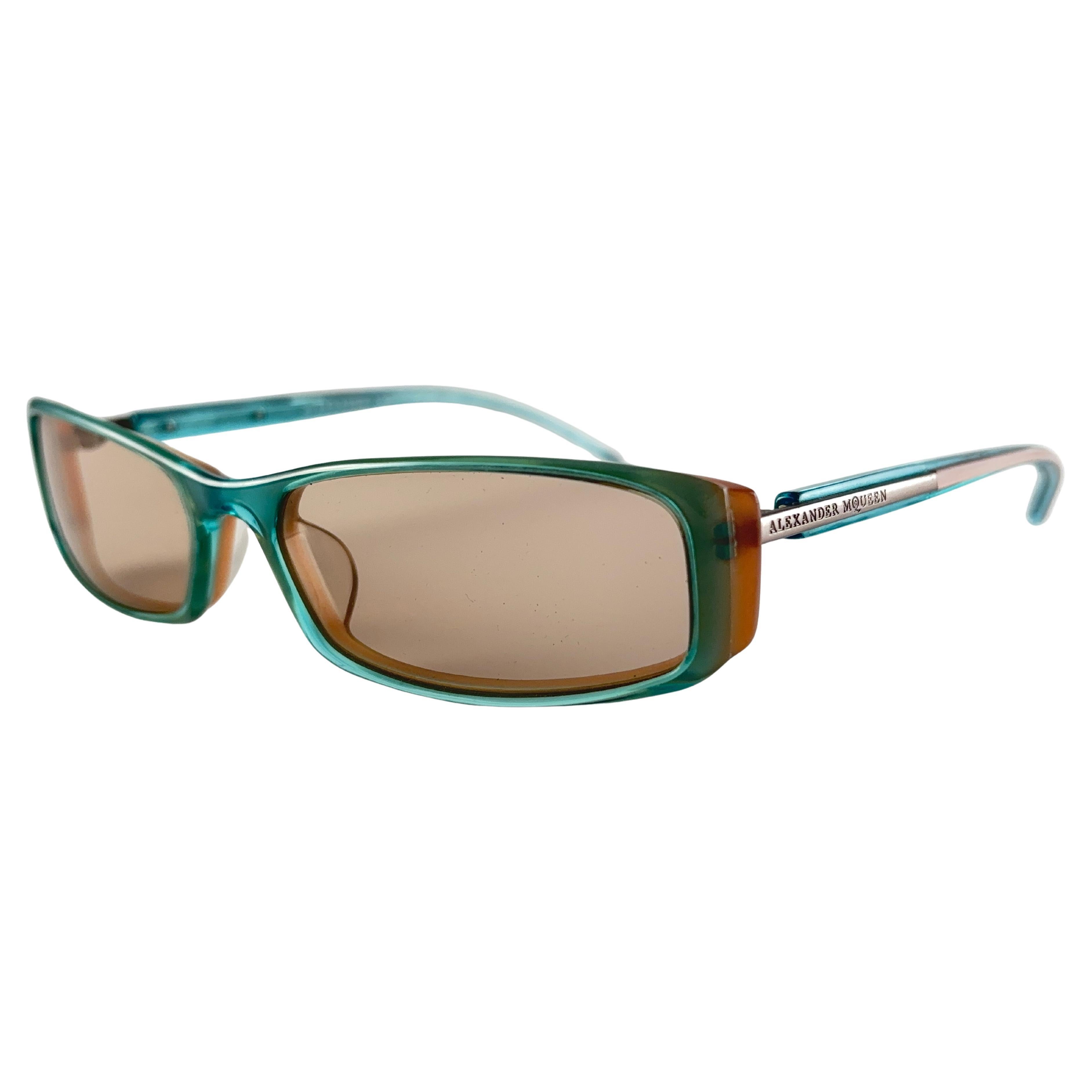 Vintage New Alexander McQueen Office Siren Made in Japan Sonnenbrille im Angebot