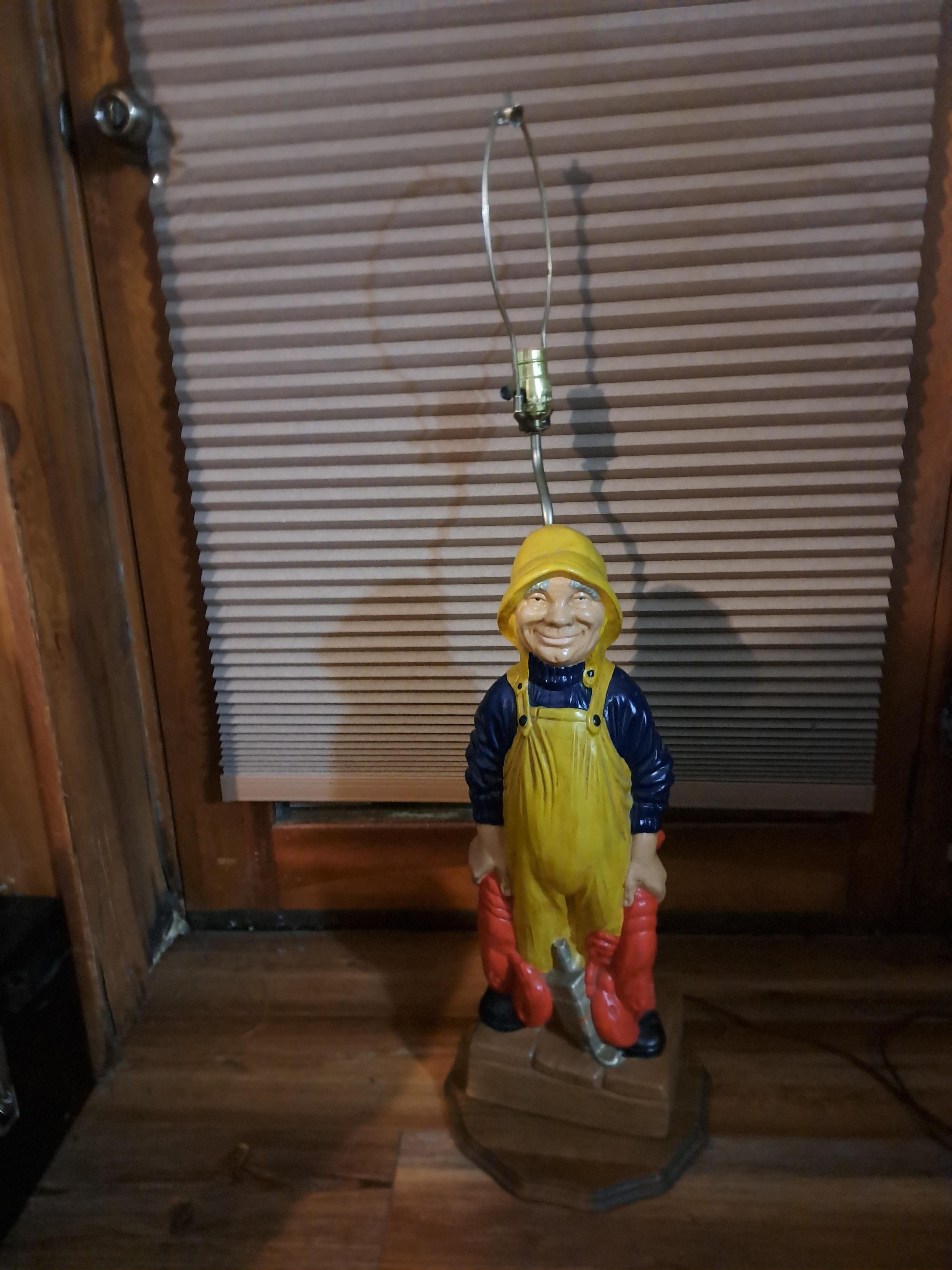 Vintage New England Lobsterman Figural Lamp In Good Condition For Sale In East Freetown, MA