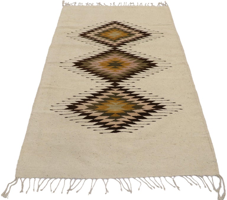 Vintage New Mexico Kilim Rug with Navajo Two Grey Hills Style For Sale