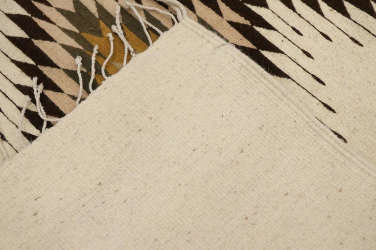 Vintage New Mexico Kilim Rug with Navajo Two Grey Hills Style For Sale