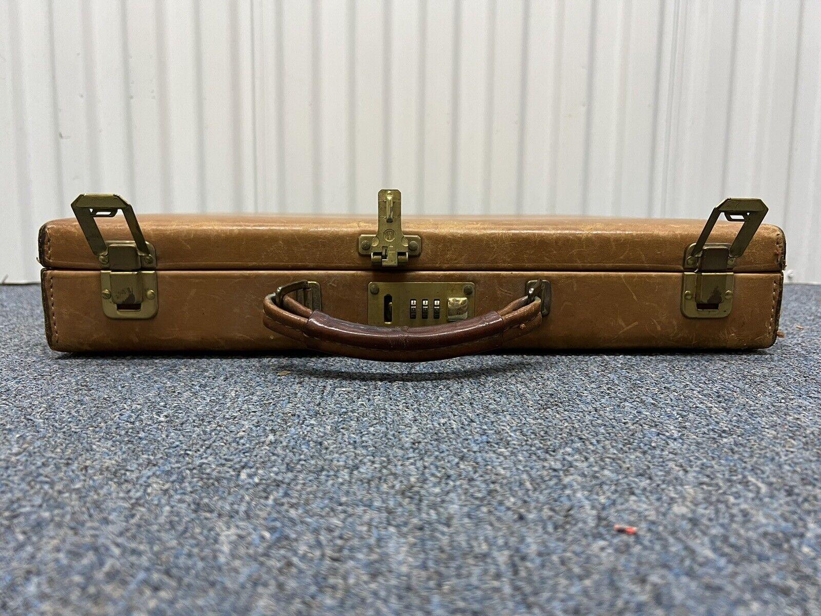 A vintage leather briefcase with an embossed seal of the New York Yankees. 
<br>Approx: 18