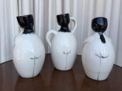 Vasi d'epoca in ceramica neozelandese di Paul Laird, "Tre signore"
