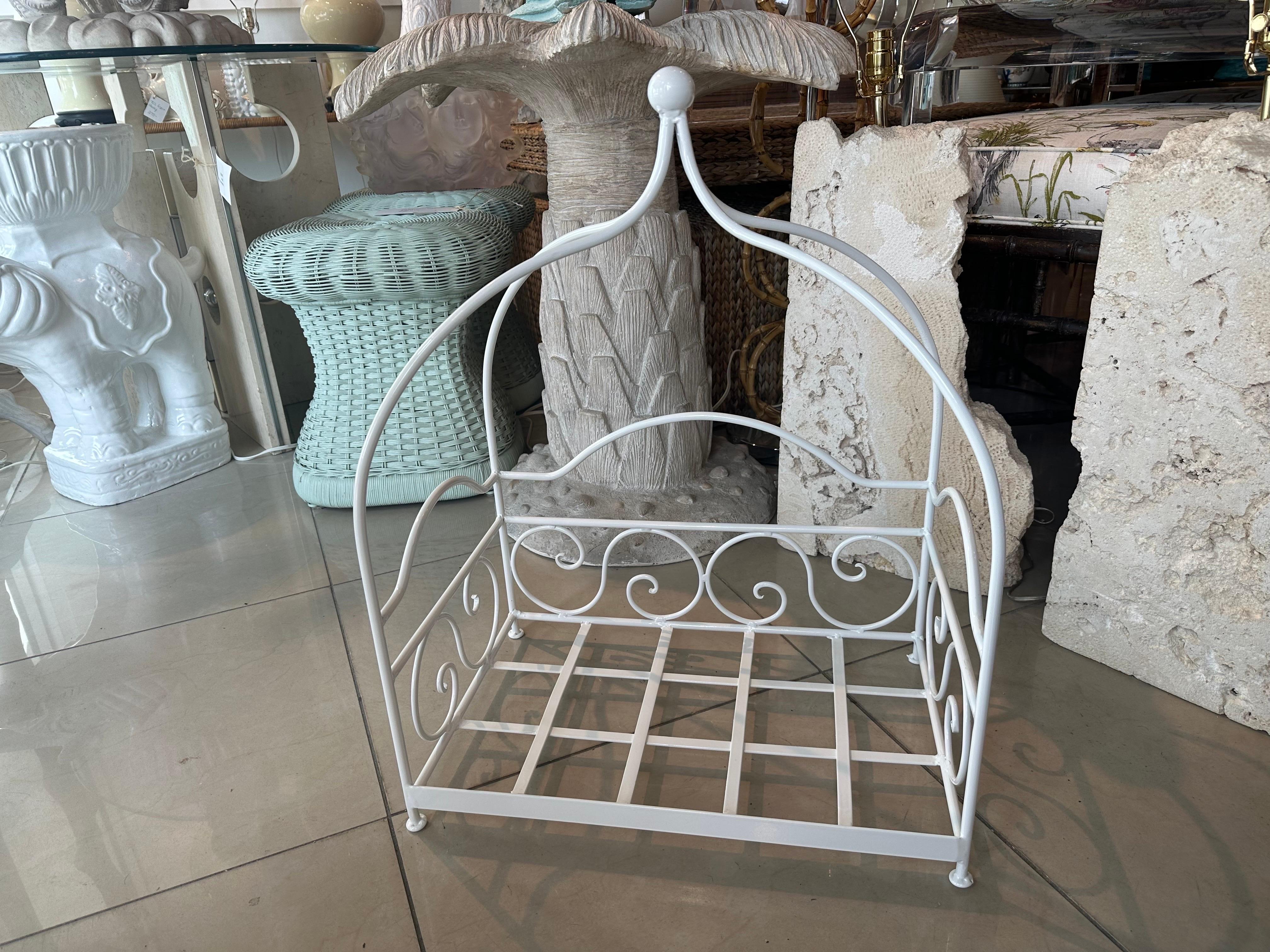 Vintage Newly Finished Upholstered Metal Canopy Dog Pet Bed Palm Beach Pagoda For Sale 3