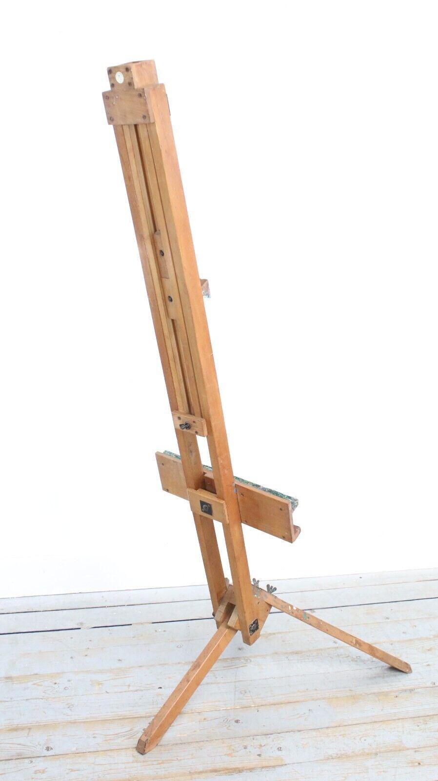 Vintage Newton and Winsor Artists Easel For Sale 3
