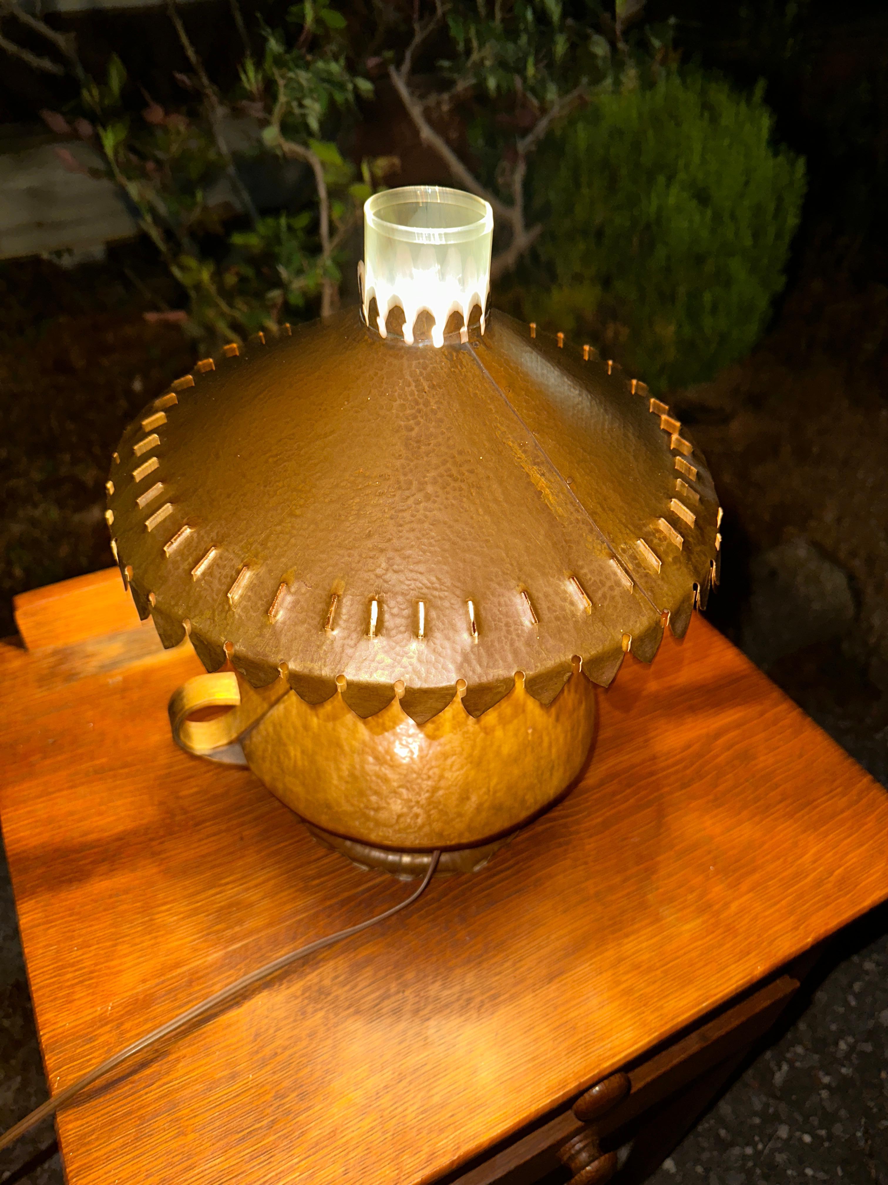 Copper Vintage Nice Hammered Cooper Arts & Crafts Table Lamp For Sale