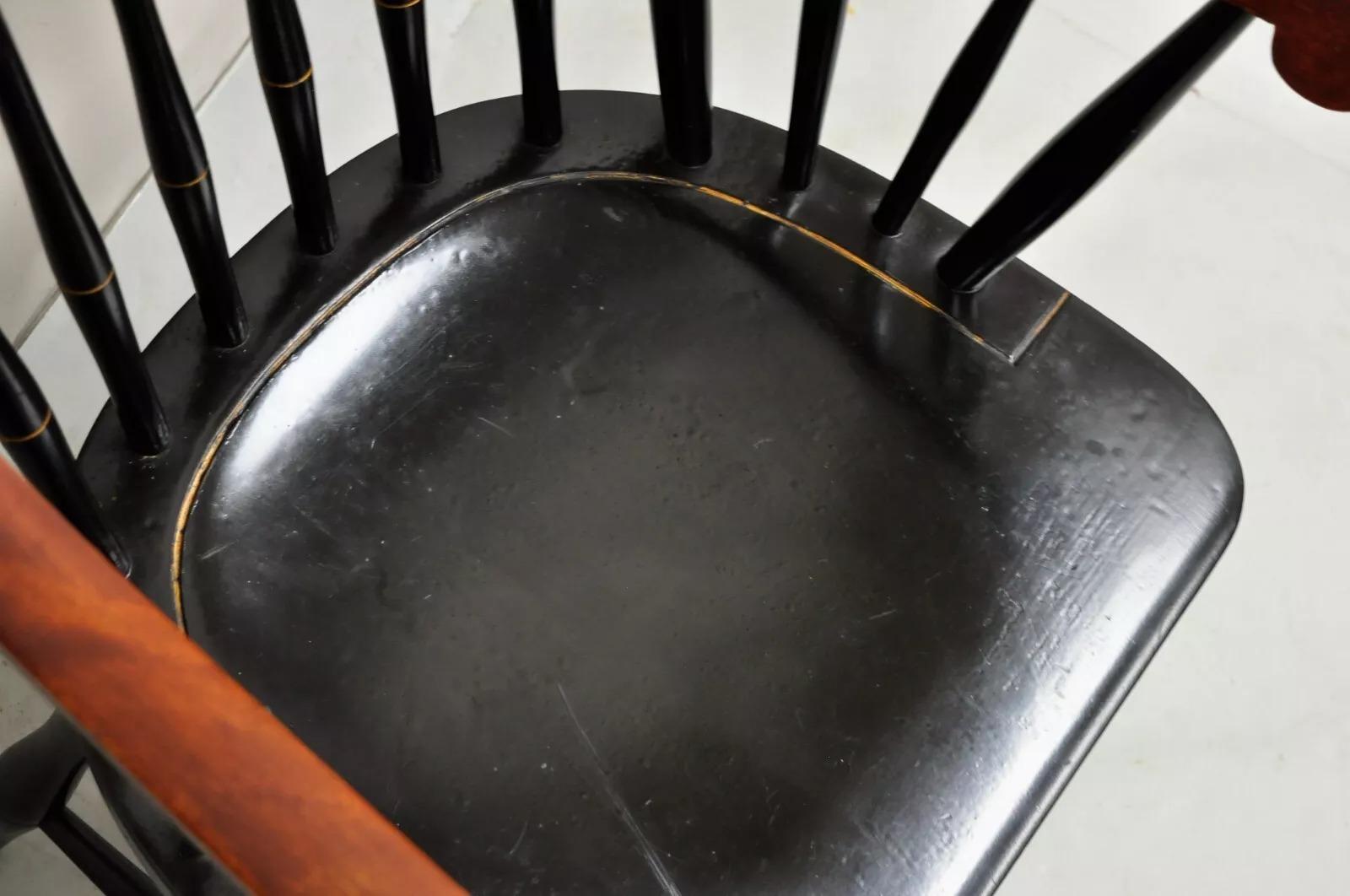 Vintage Nichols & Stone Black Harvest Stencil Hitchcock Style Arm Chairs - Pair In Good Condition In Philadelphia, PA