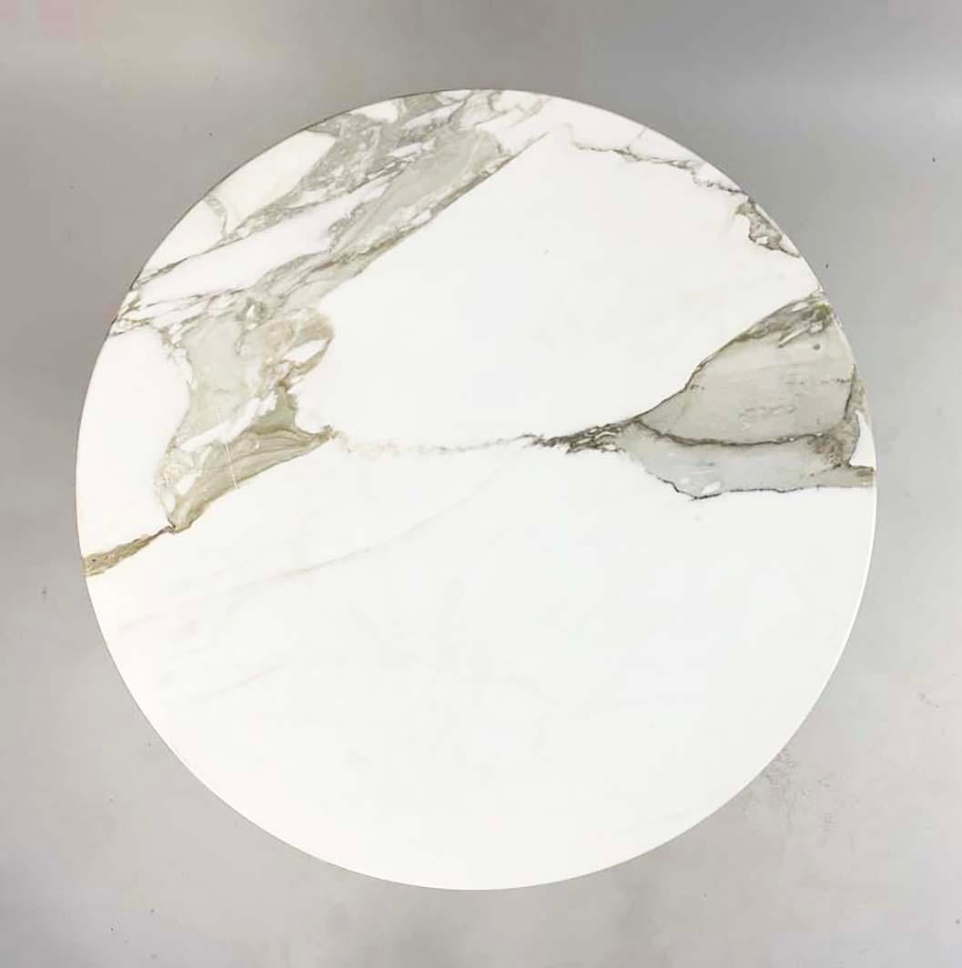Table d'appoint vintage en nickel et marbre conçue par Warren Platner pour Knoll en vente 2