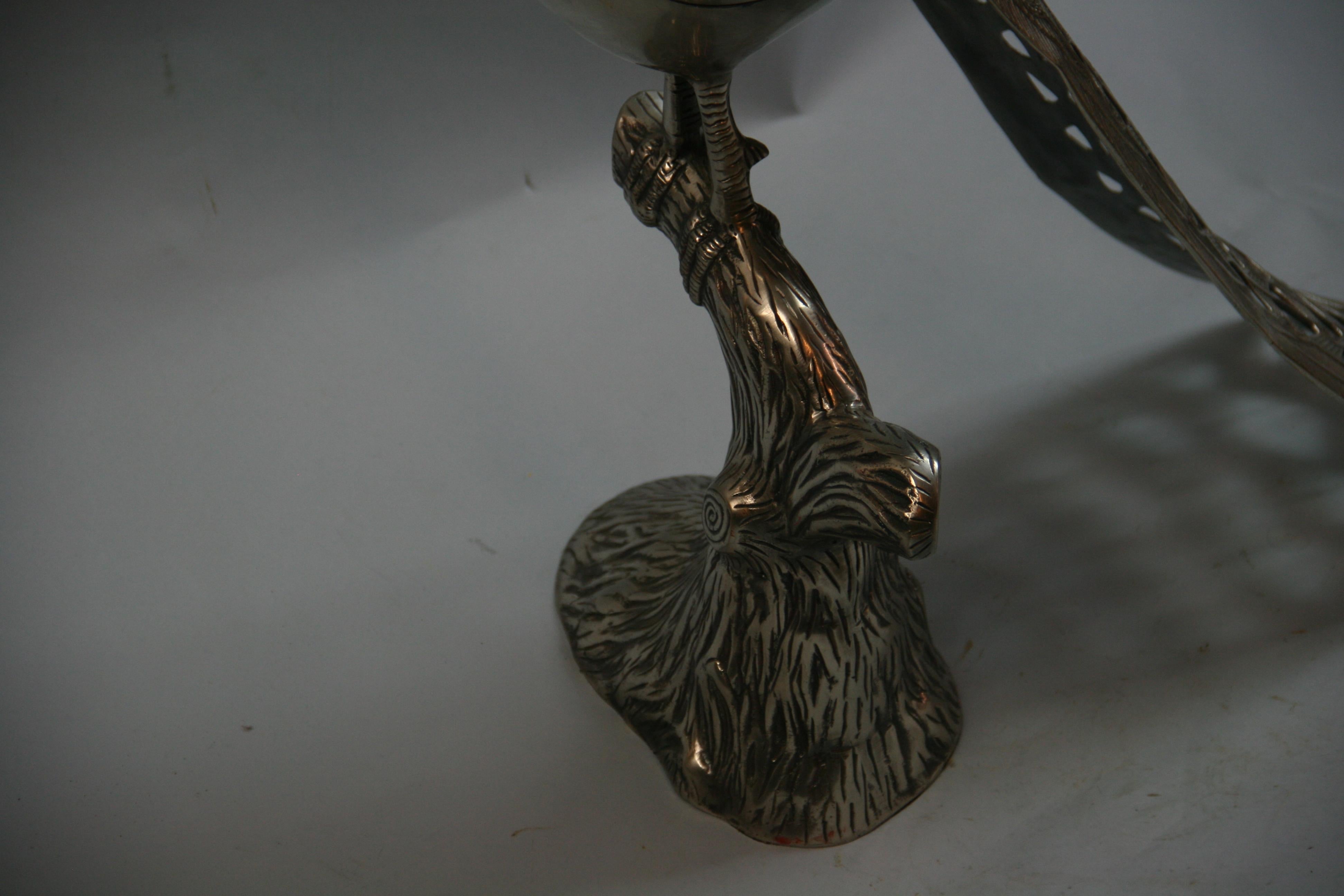 Table paon vintage en laiton nickelé avec plateau en verre en vente 4