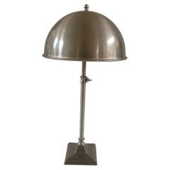 Verstellbare vernickelte Vintage-Tischlampe mit integriertem Helmschirm, vernickelt, Vintage