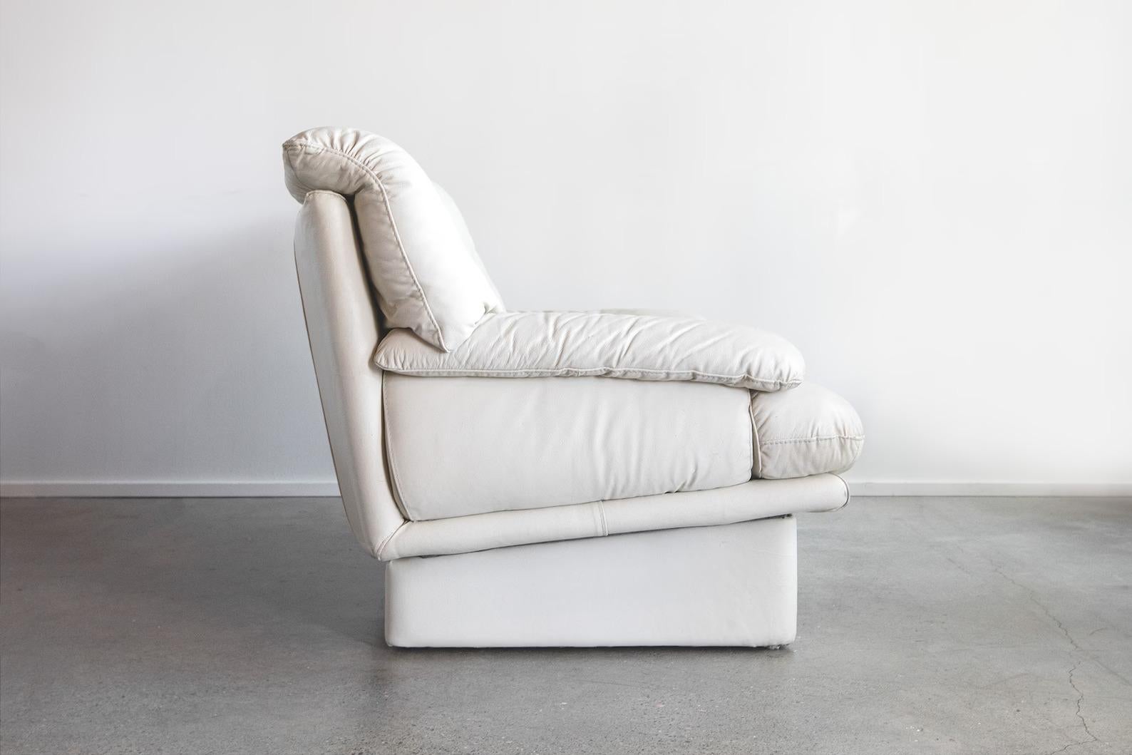 Vintage Nicoletti Salotti Italian Leather Chair In Gorgeous Cream Circa 