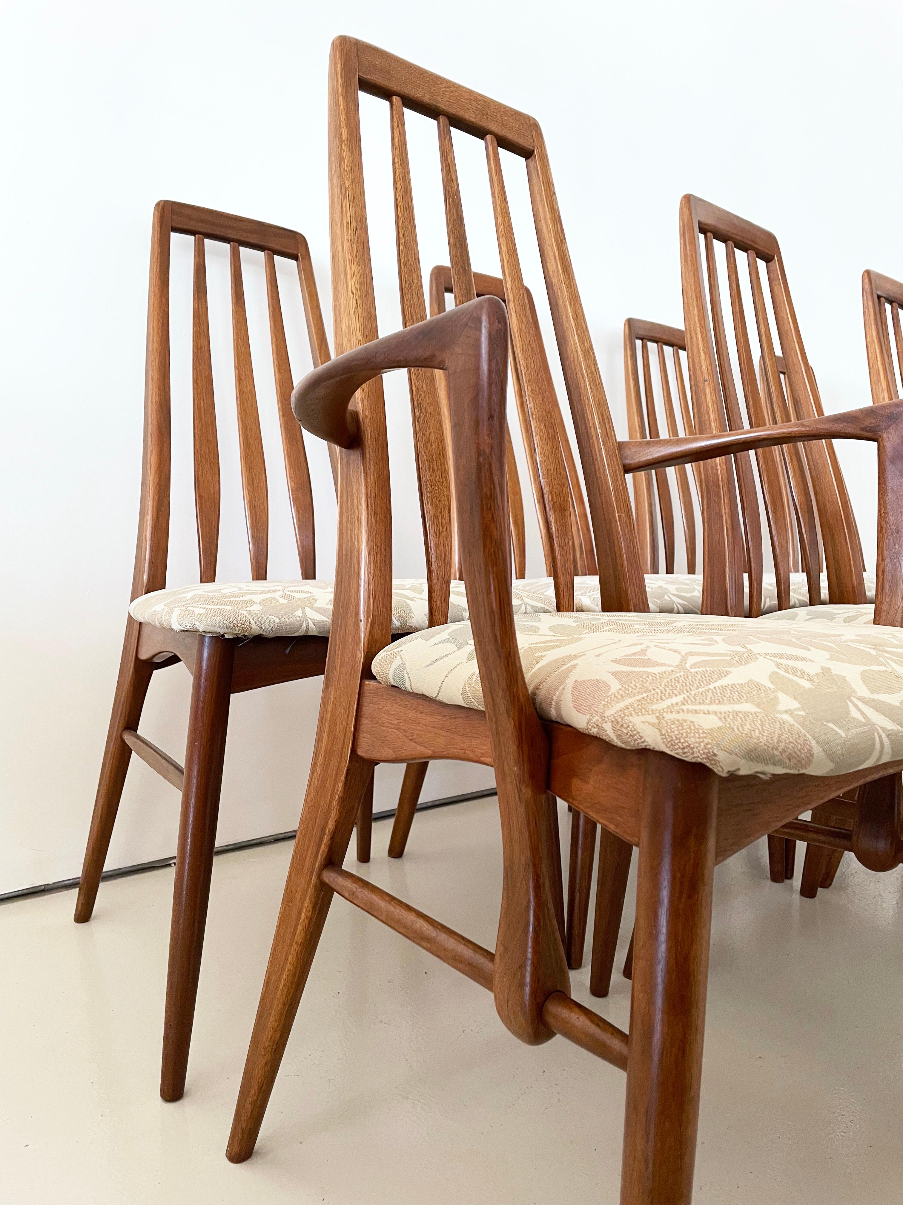 Metà XX secolo Sedie da pranzo in teak vintage di Niels Koefoed, set di 8, da rivestire su misura in vendita