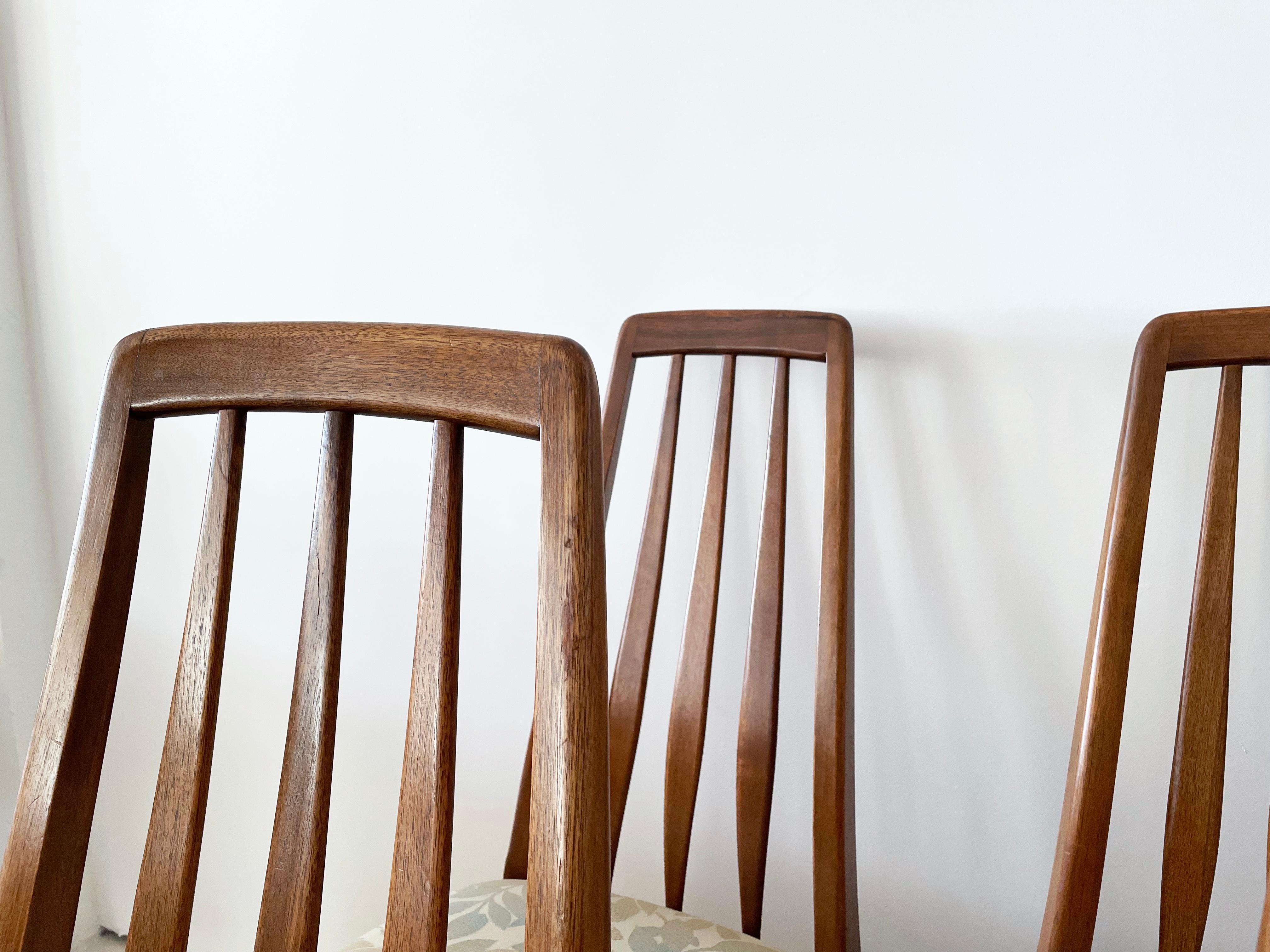 Sedie da pranzo in teak vintage di Niels Koefoed, set di 8, da rivestire su misura in vendita 1