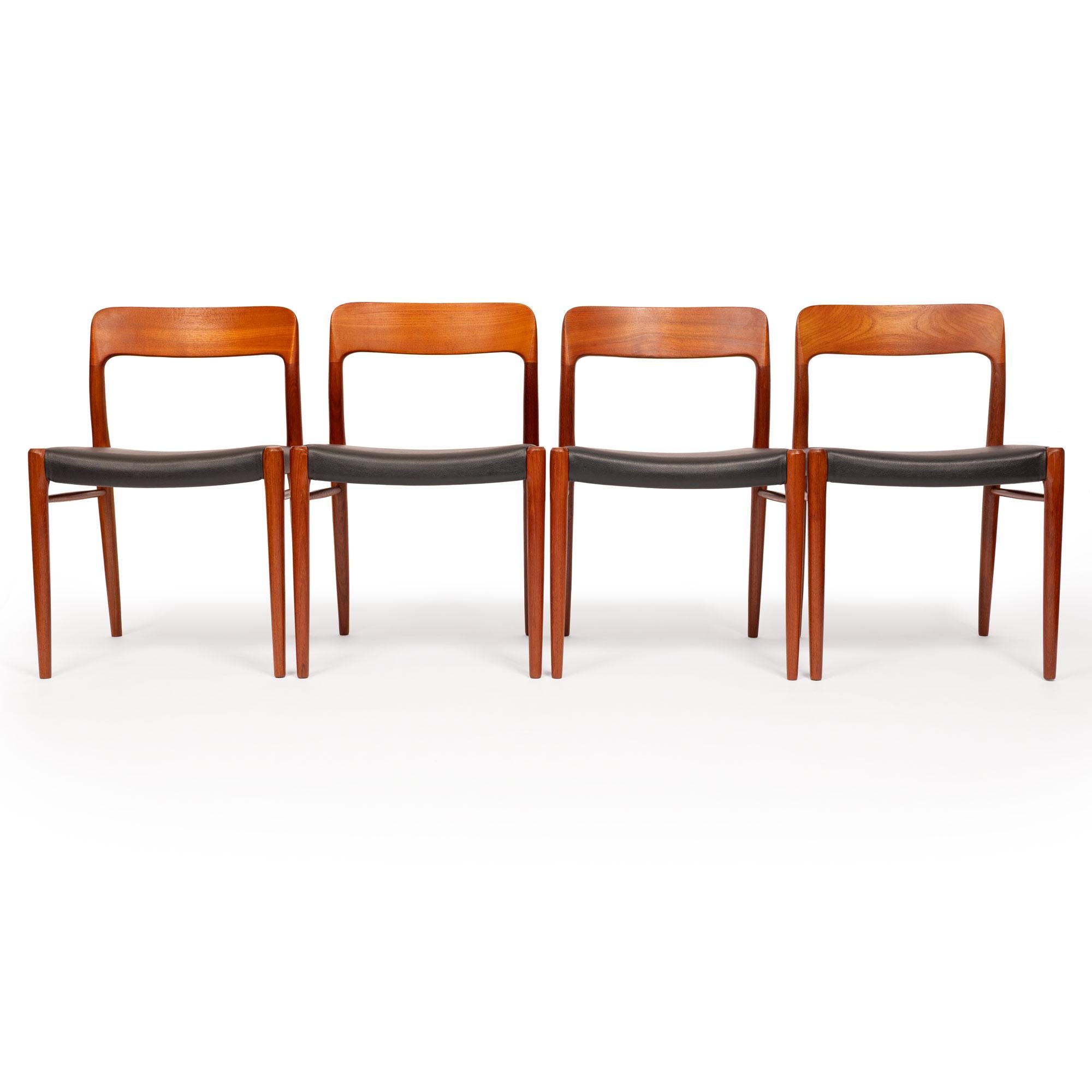 Vintage Niels Otto Møller Model 75 Dining Chairs in Solid Teak (Set of 4) In Good Condition For Sale In Emeryville, CA