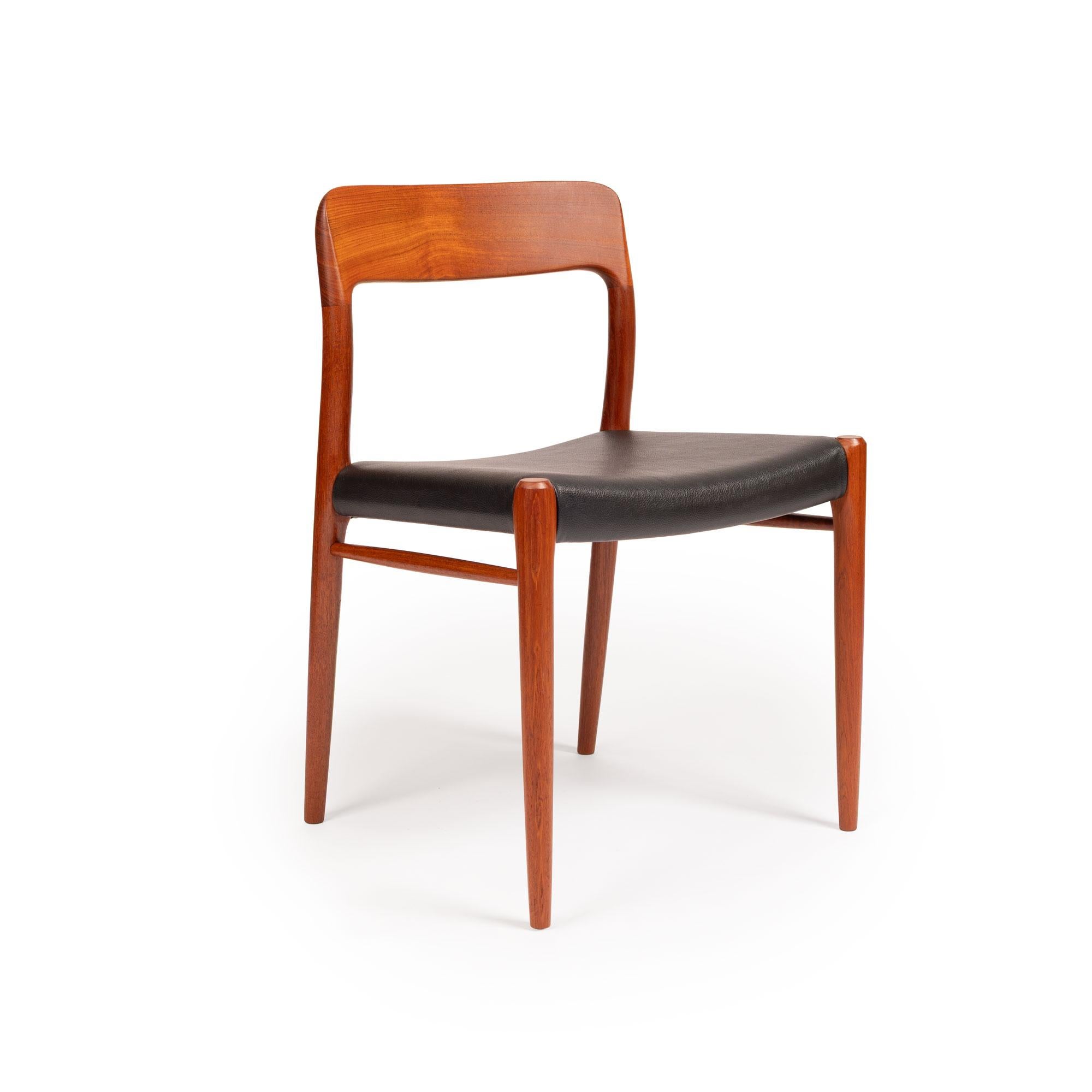 Vintage Niels Otto Møller Model 75 Dining Chairs in Solid Teak (Set of 4) For Sale 3