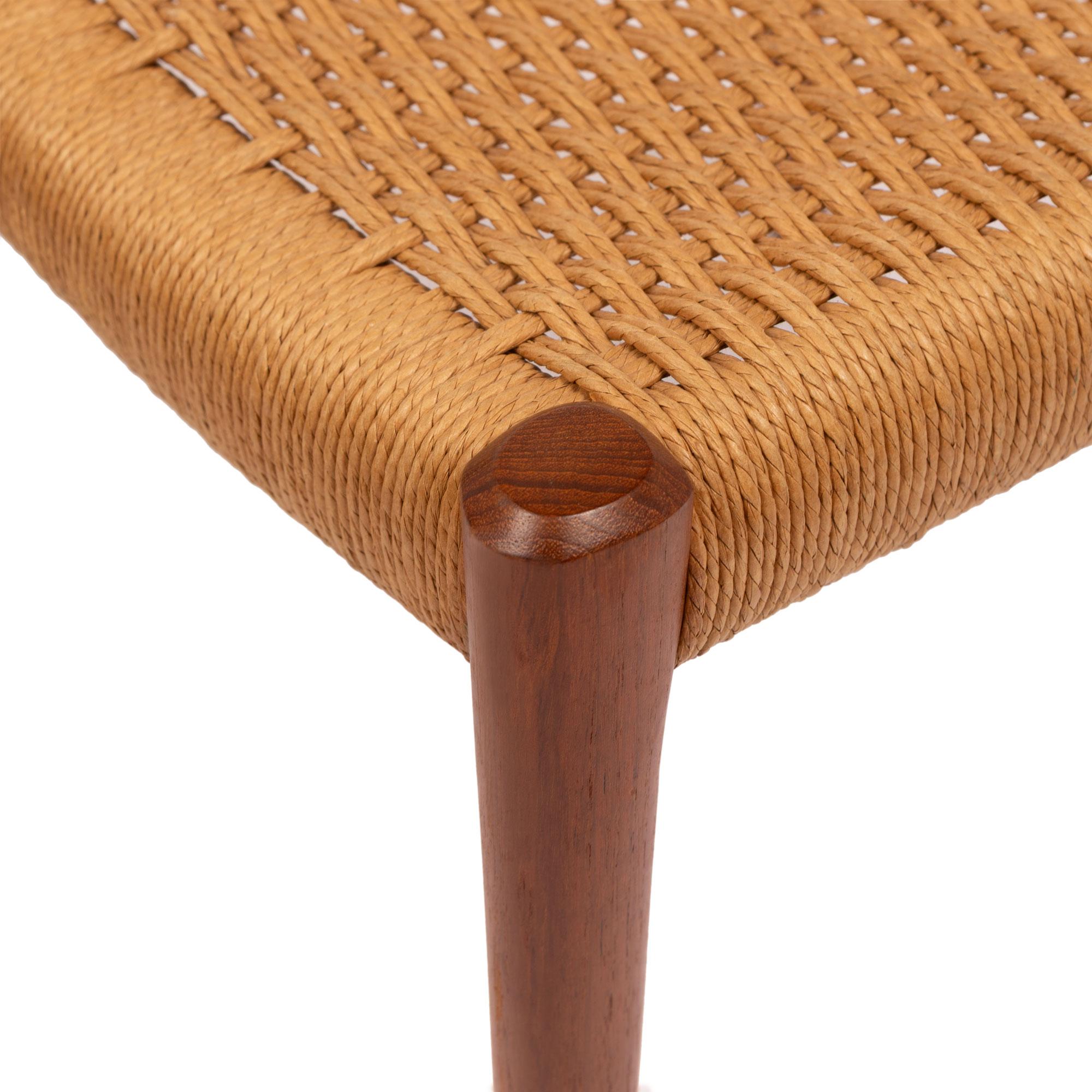 Sedie da pranzo in teak Niels Otto Møller Modello 77 e 57 d'epoca con cordone di carta danese in vendita 10