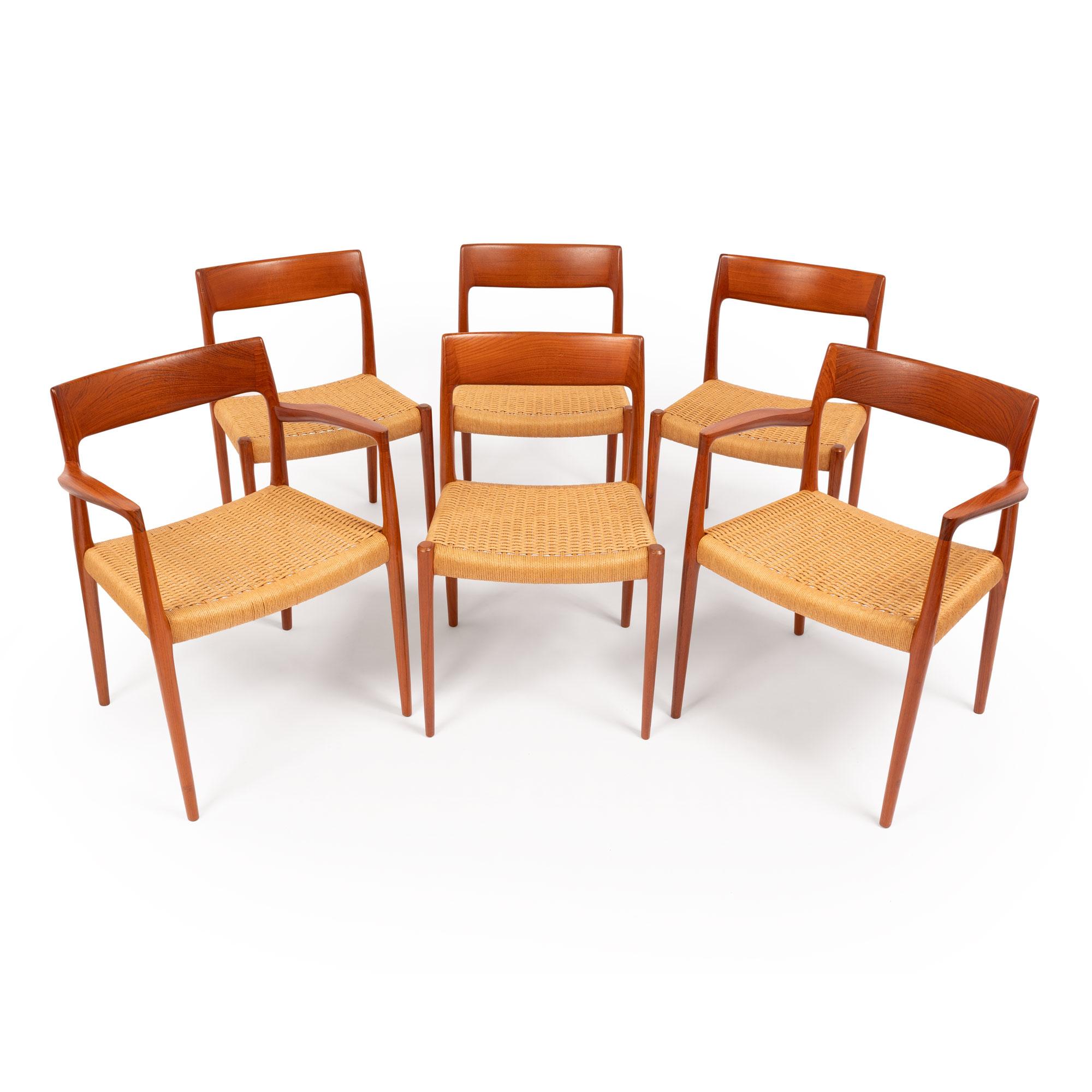 Mid-Century moderno Sedie da pranzo in teak Niels Otto Møller Modello 77 e 57 d'epoca con cordone di carta danese in vendita