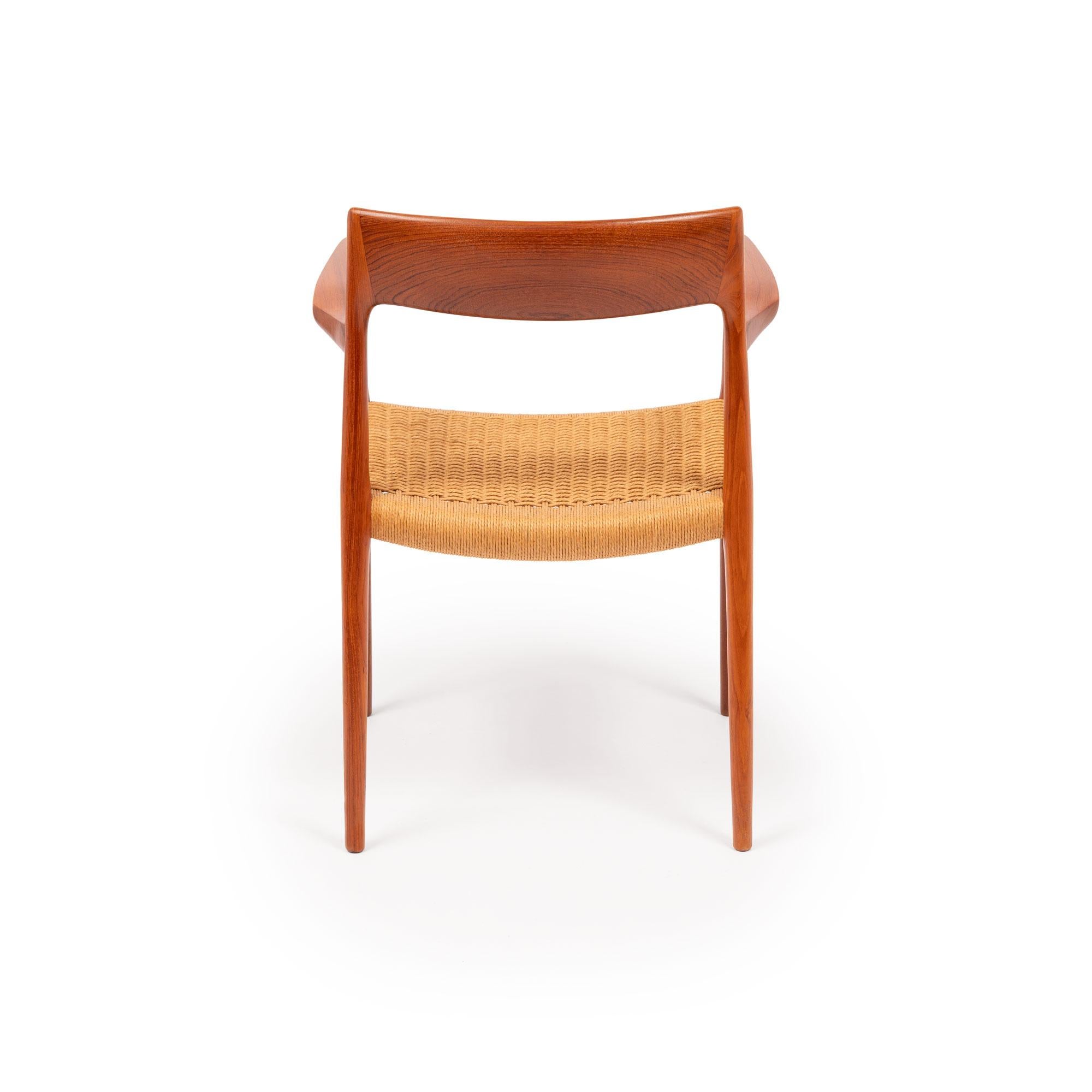 Sedie da pranzo in teak Niels Otto Møller Modello 77 e 57 d'epoca con cordone di carta danese in vendita 1