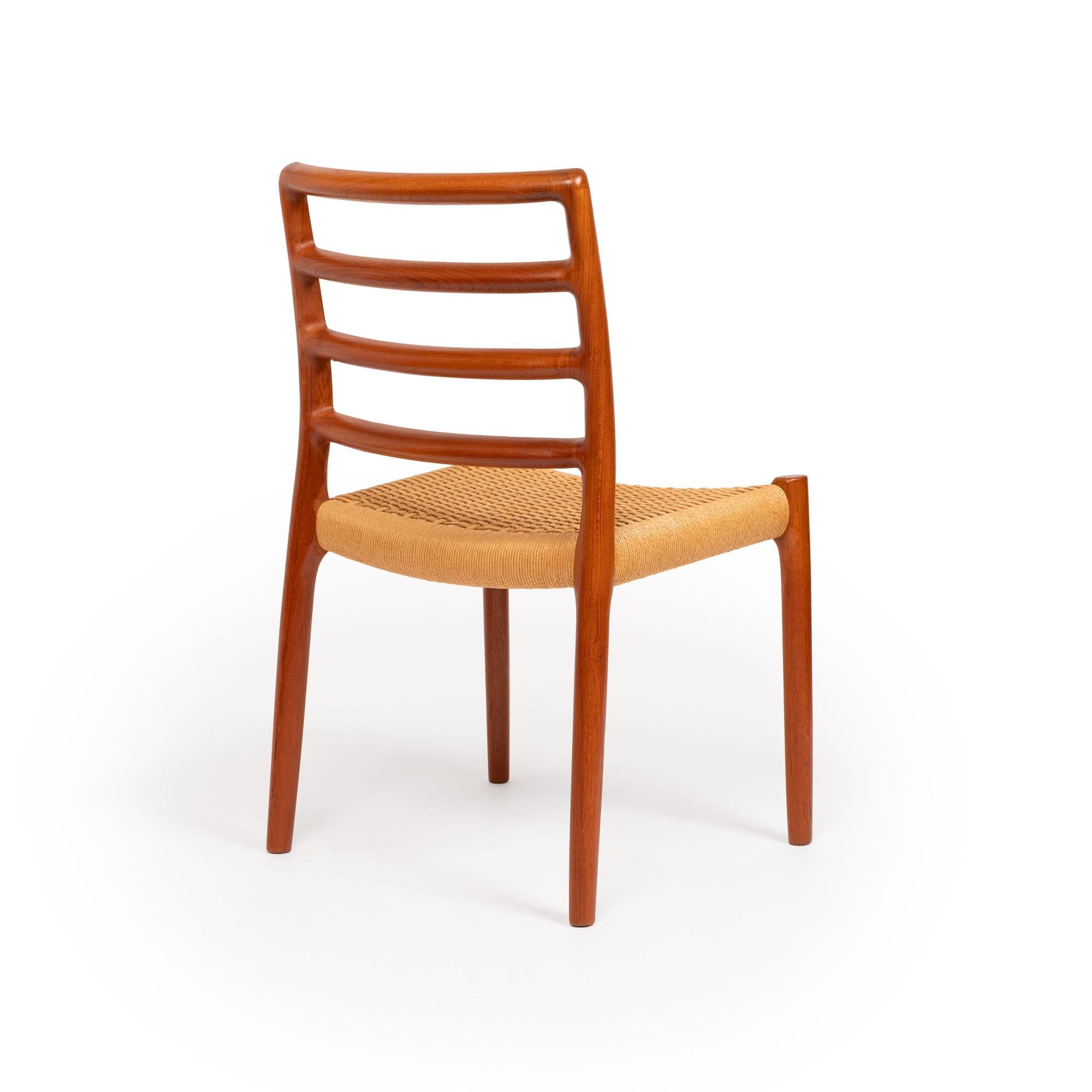 Teak Sedie da pranzo in teak d'epoca Niels Otto Møller Model 85 in papercord danese in vendita