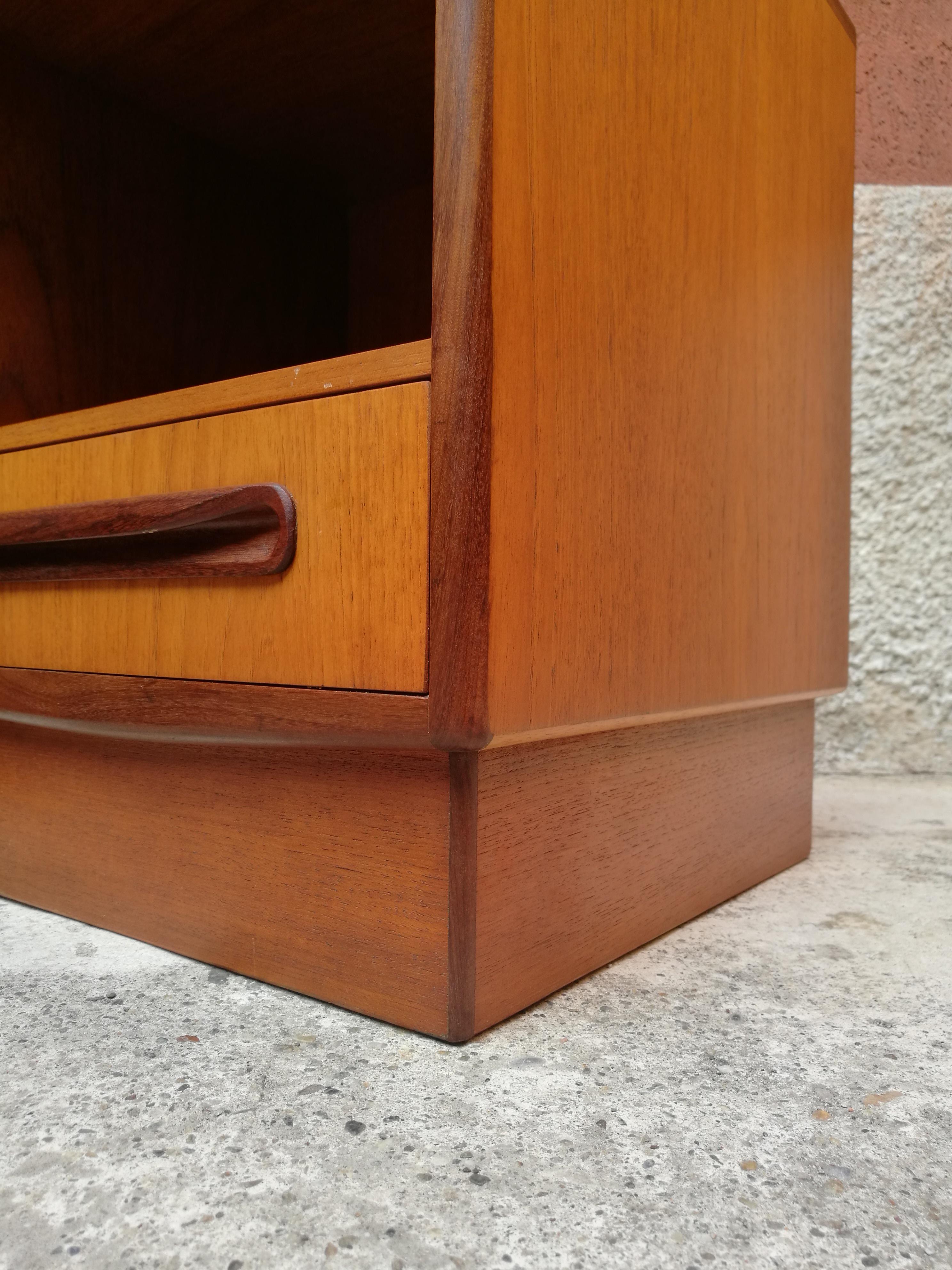 Vintage Nightstand in Teak by Gplan, 1960 In Good Condition In MIlano, IT