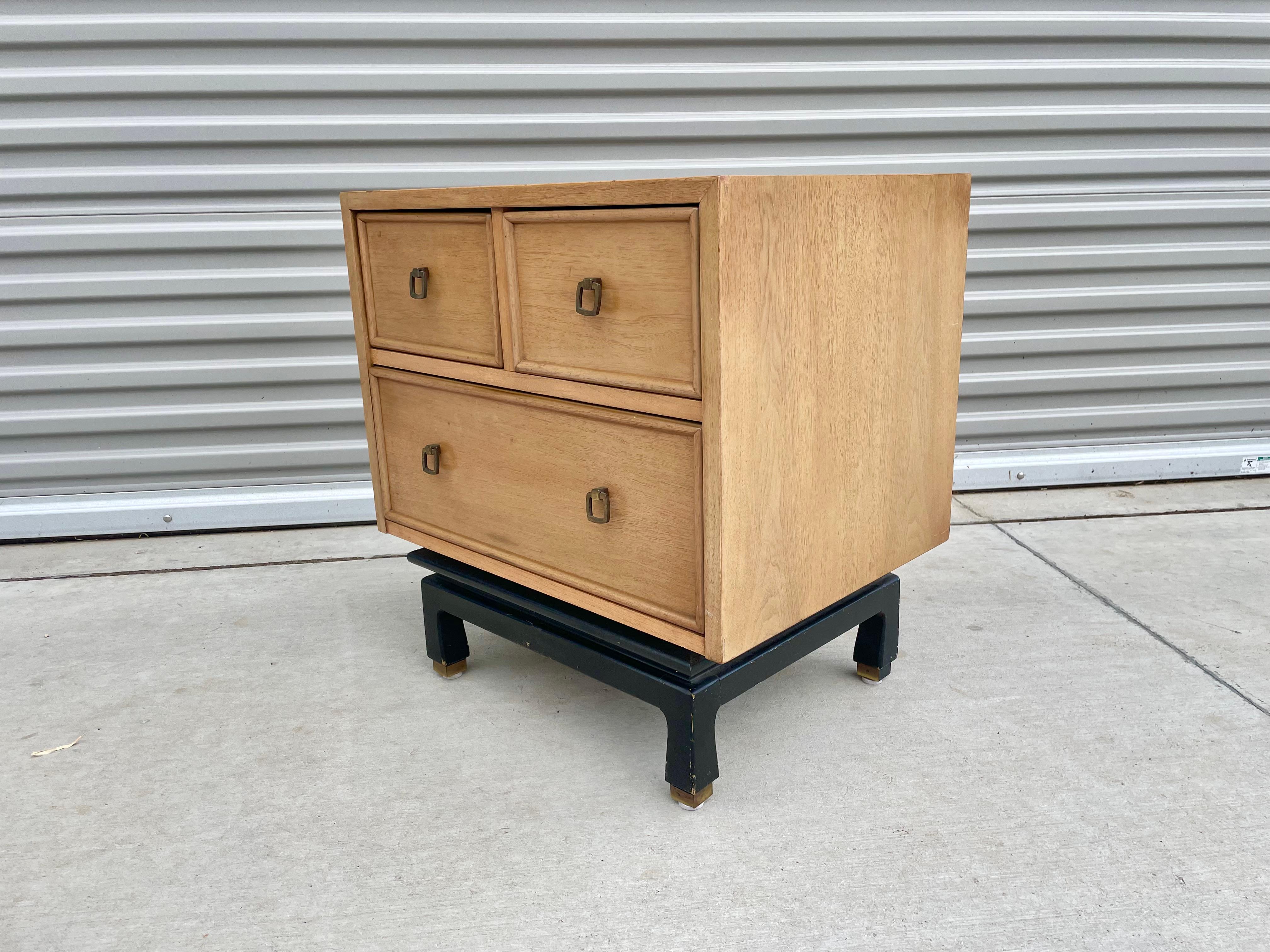 Vintage Nightstands by American of Martinsville For Sale 7