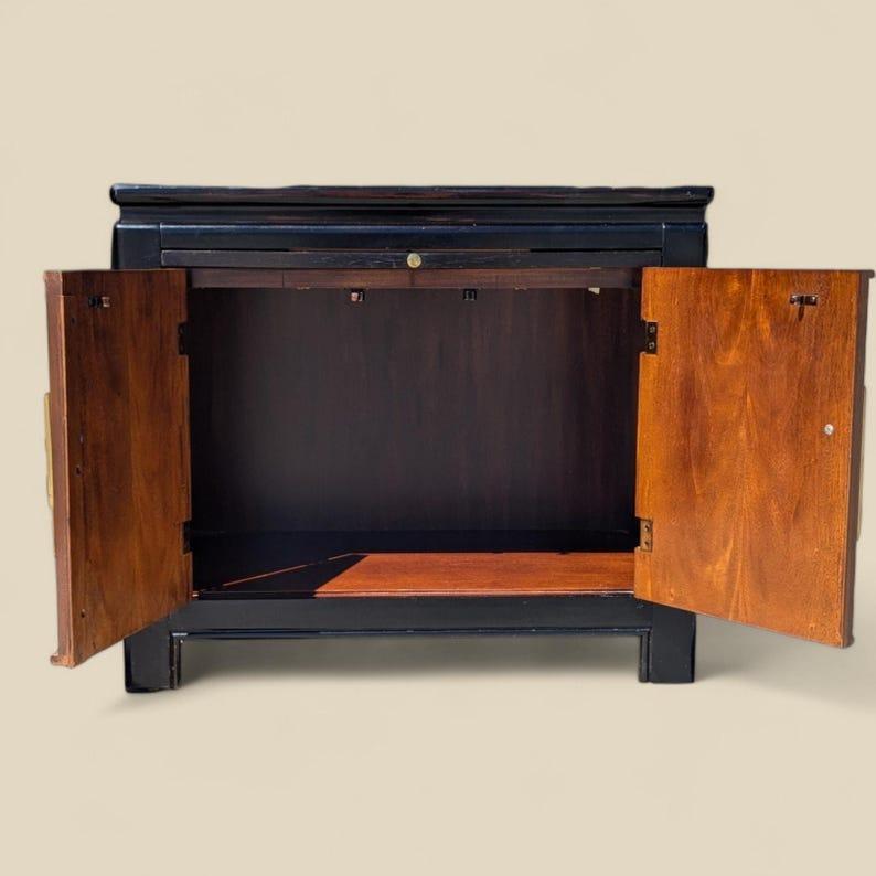 Vintage Nightstands, Chinoiserie, Stanley Furniture, Black, Burl Wood, Brass 2