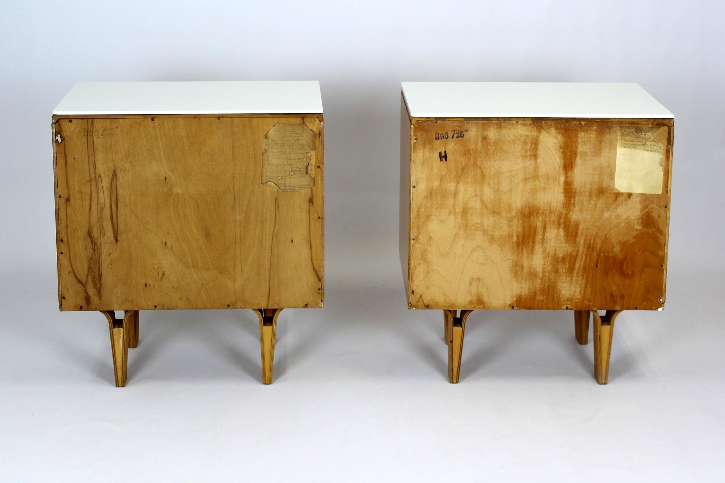 Vintage Nightstands with White Glass Tops, 1970s, Set of 2 10
