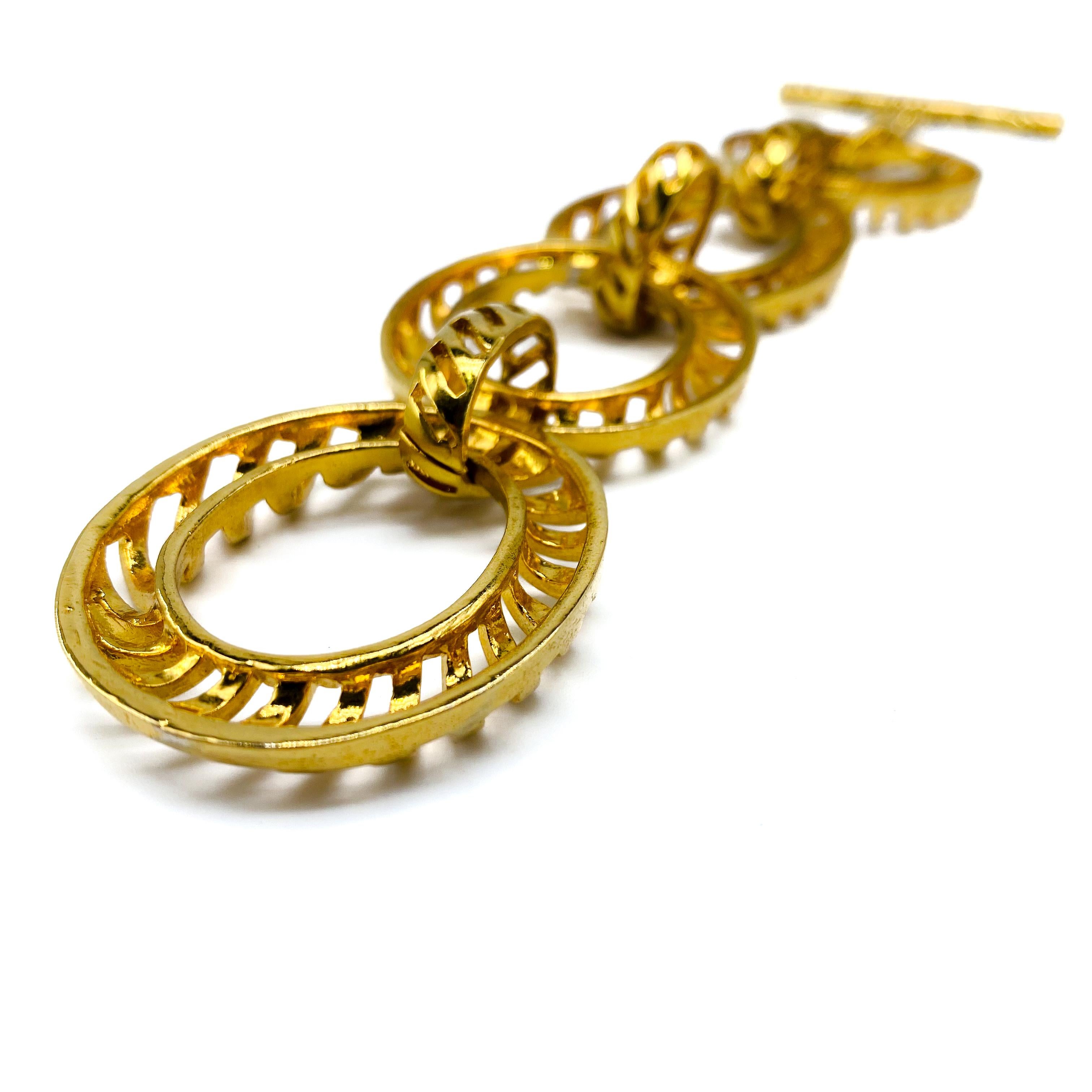 Vintage Nina Ricci 1980s Gold Plated Bracelet In Excellent Condition In London, GB