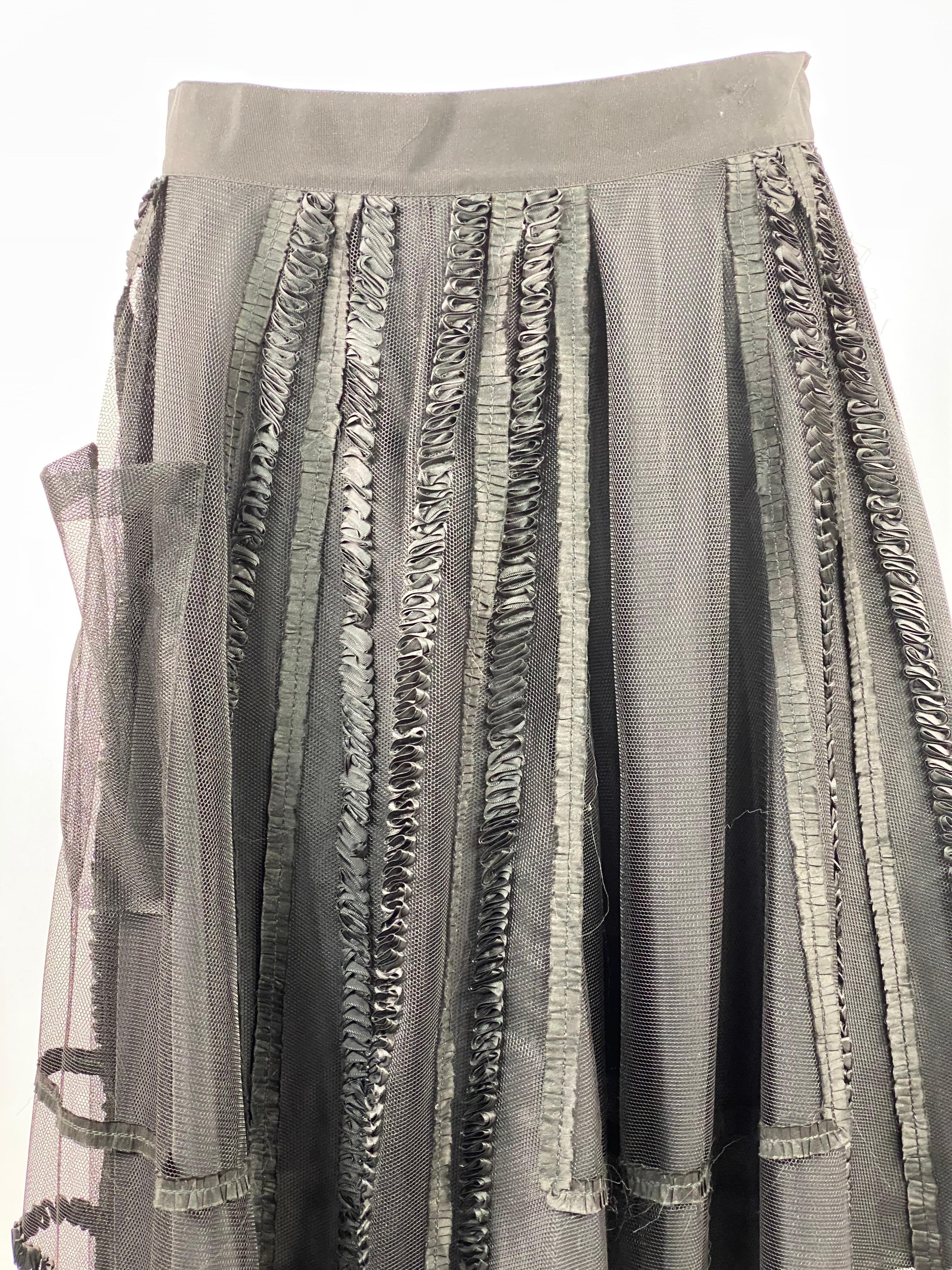 NINA RICCI Black Silk and Mesh Midi Skirt Size 40

Product detail:
Size 40 
100% Silk
Featuring mesh finish w/ side pocket
Side two hooks and two shank click in buttons closure
Made in France
